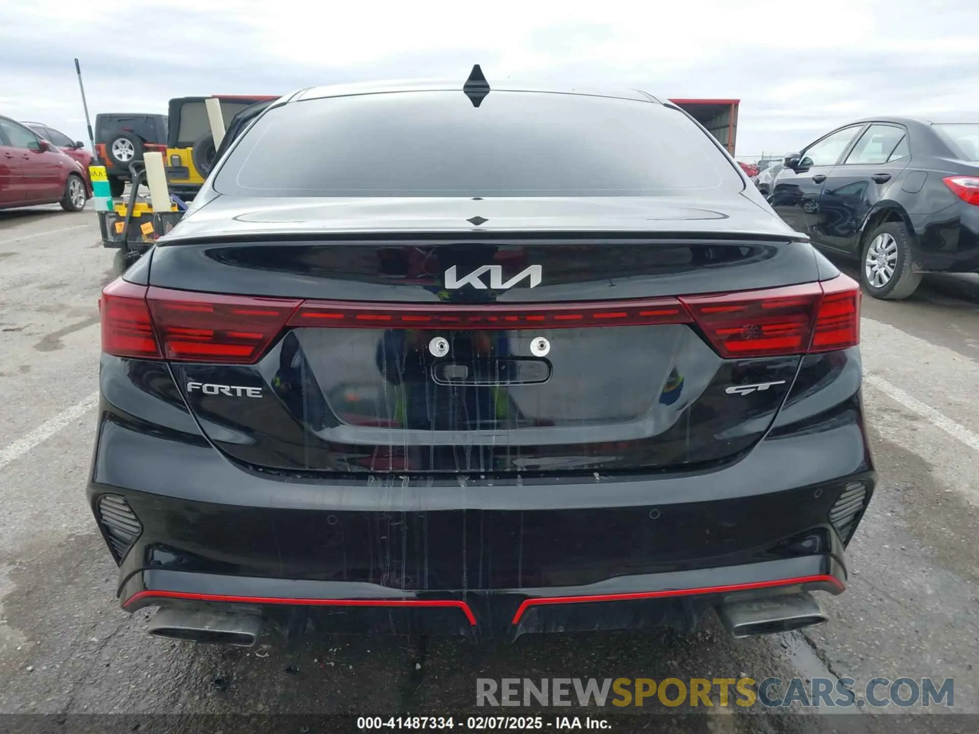 16 Photograph of a damaged car 3KPF44AC1PE677400 KIA FORTE 2023