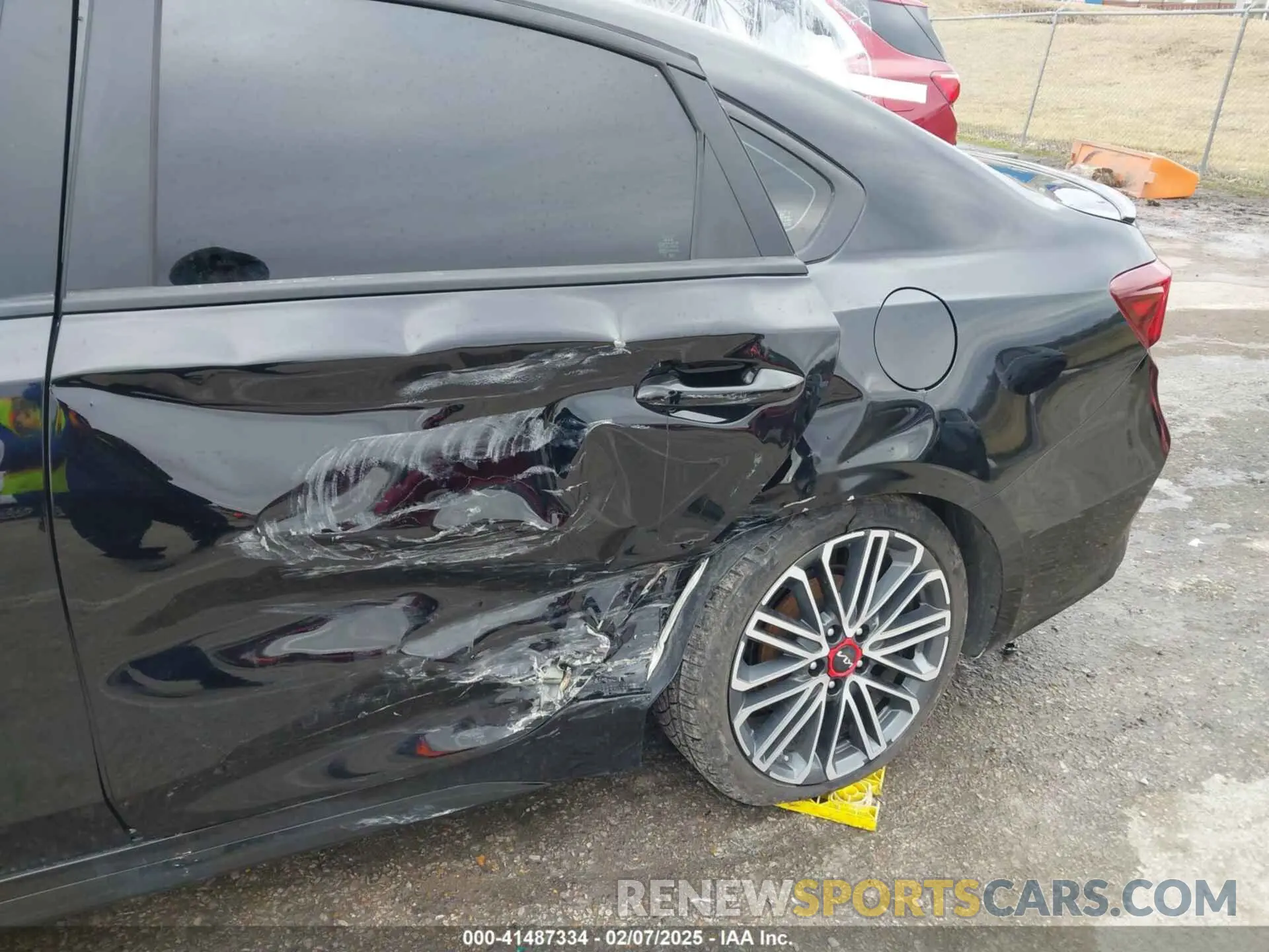 6 Photograph of a damaged car 3KPF44AC1PE677400 KIA FORTE 2023