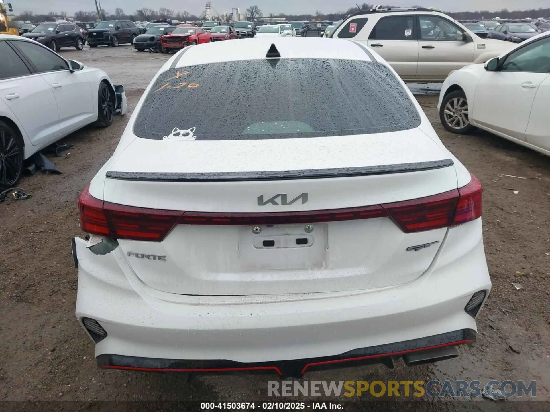 16 Photograph of a damaged car 3KPF44AC2PE589830 KIA FORTE 2023