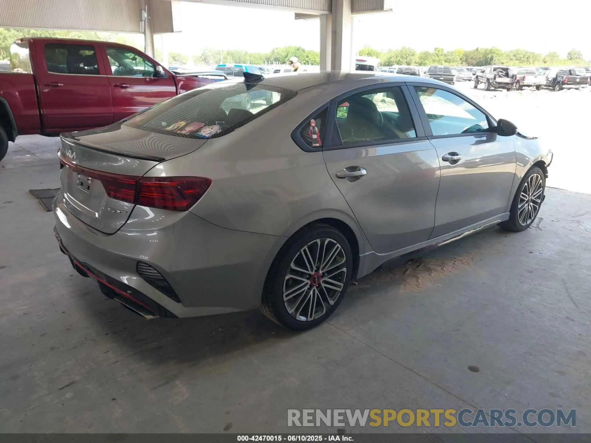 4 Photograph of a damaged car 3KPF44AC3PE590095 KIA FORTE 2023