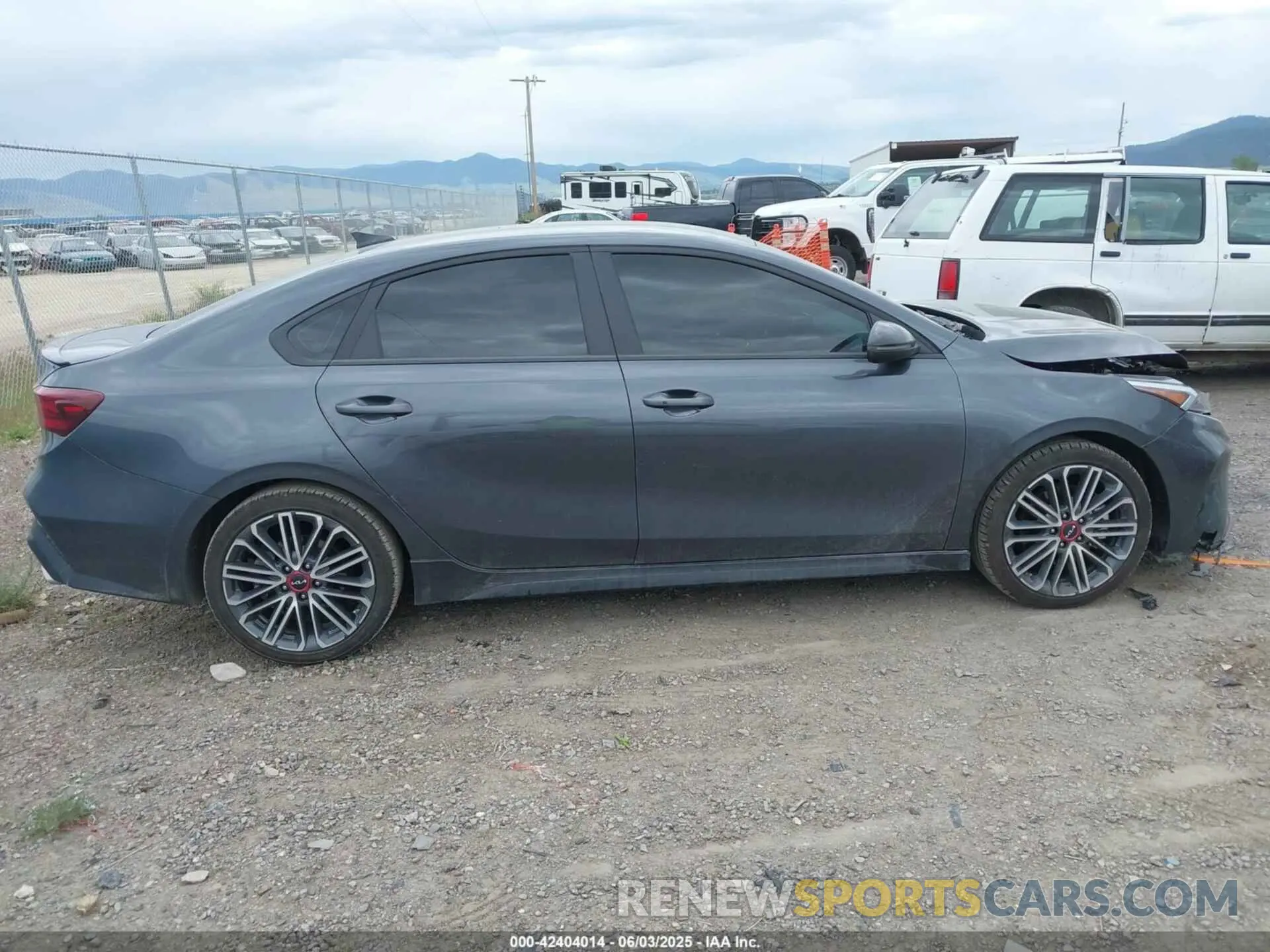 14 Photograph of a damaged car 3KPF44AC3PE620602 KIA FORTE 2023