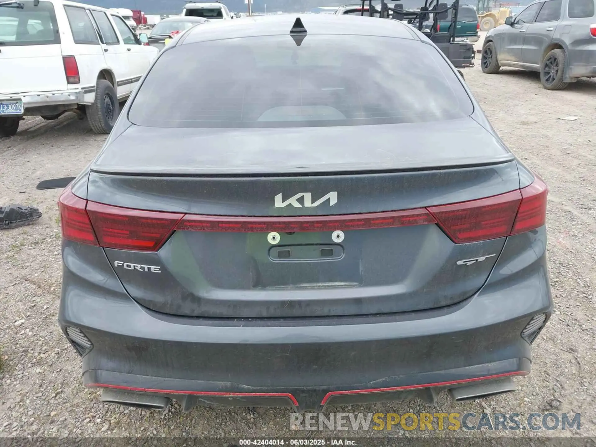 17 Photograph of a damaged car 3KPF44AC3PE620602 KIA FORTE 2023