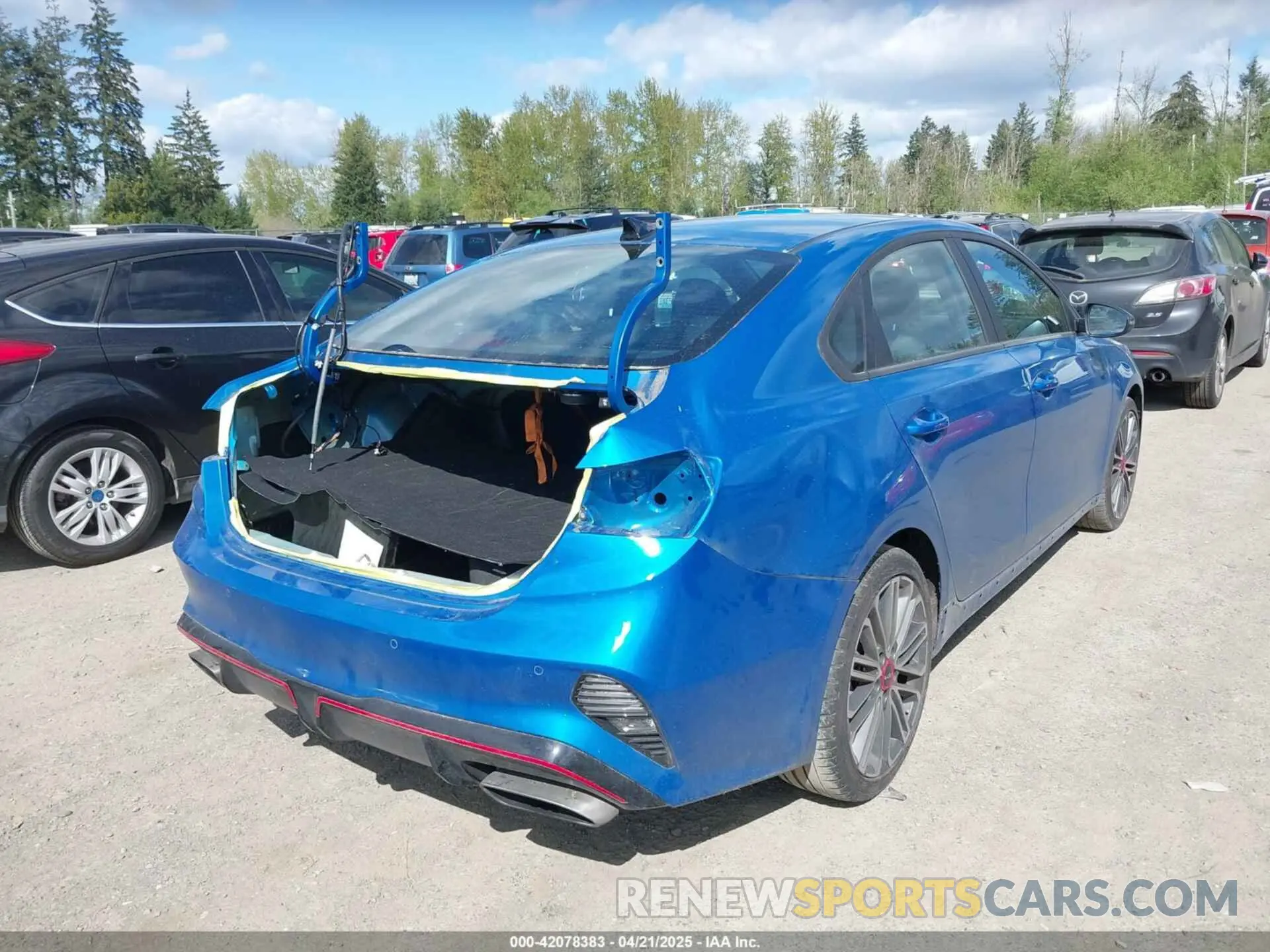 4 Photograph of a damaged car 3KPF44AC5PE569796 KIA FORTE 2023