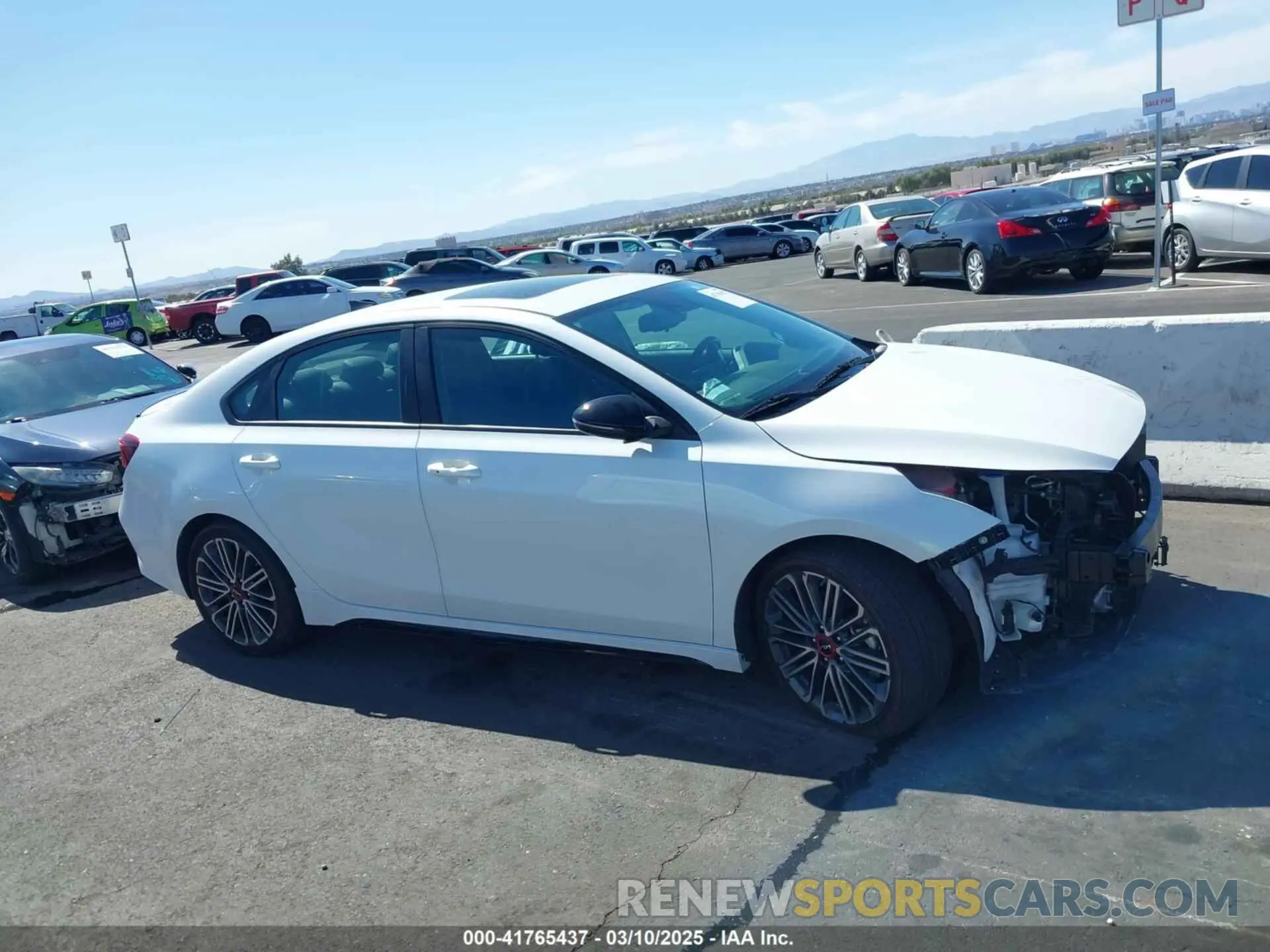 14 Photograph of a damaged car 3KPF44AC5PE687086 KIA FORTE 2023