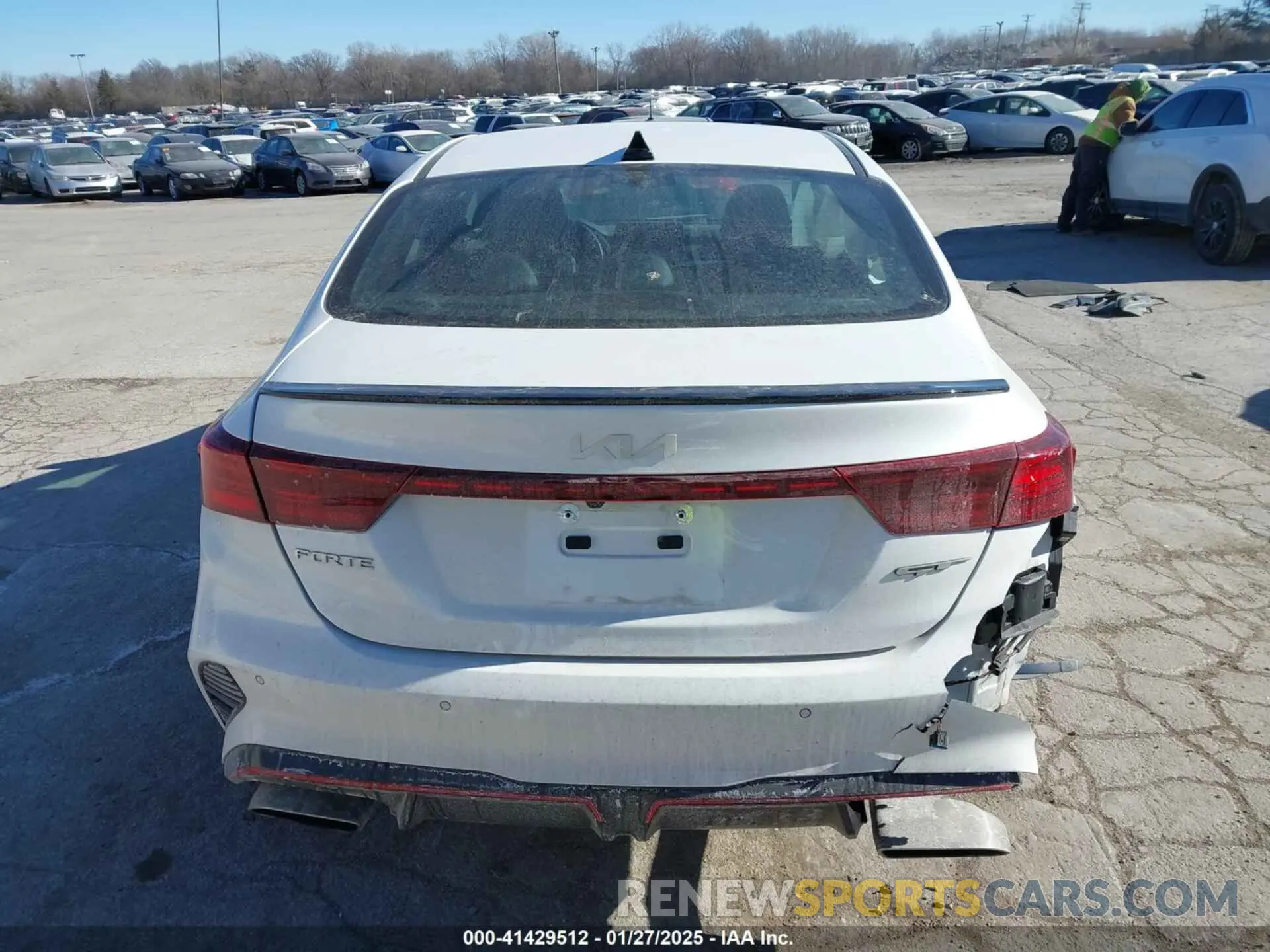 16 Photograph of a damaged car 3KPF44AC6PE680552 KIA FORTE 2023