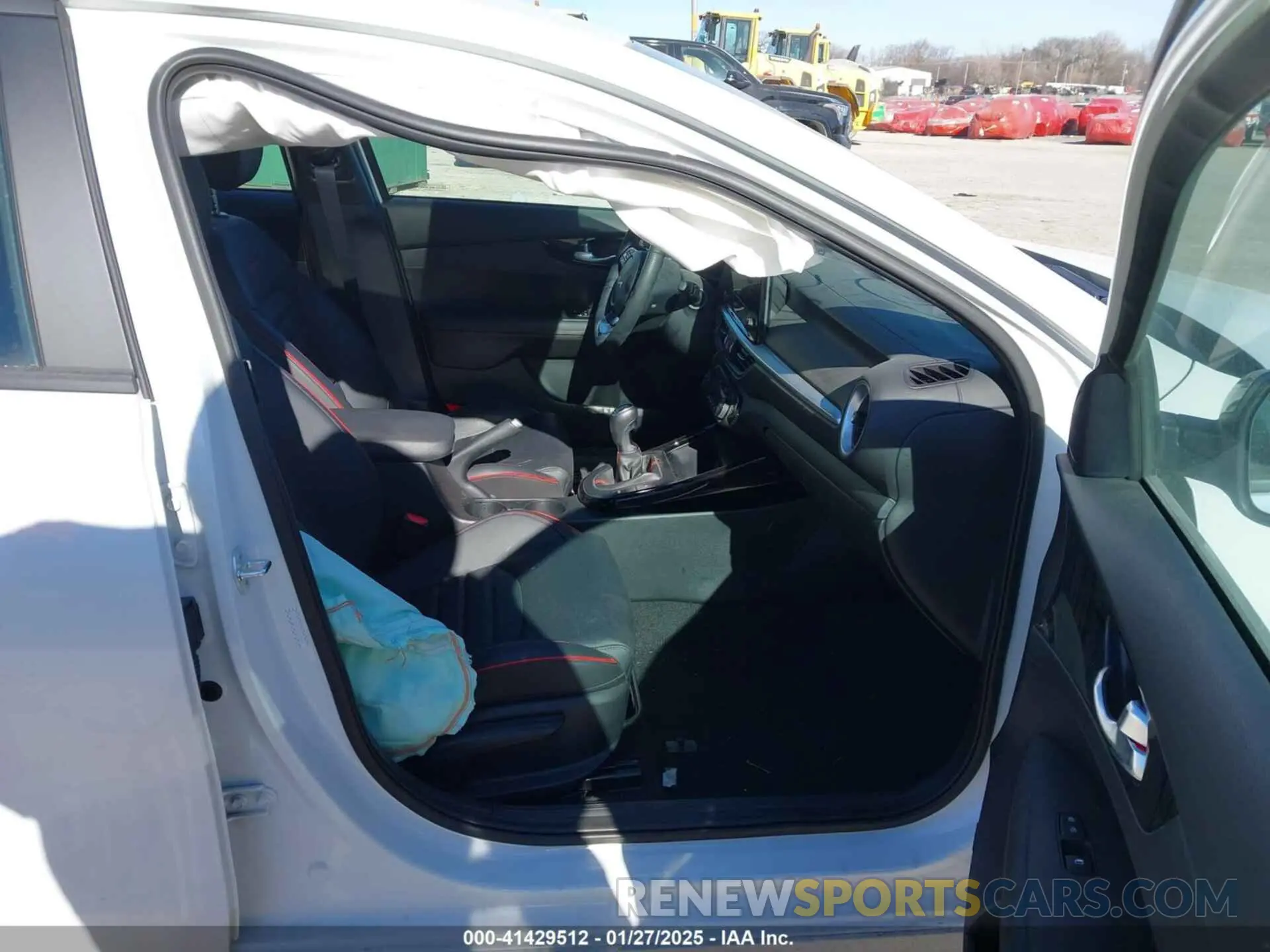 5 Photograph of a damaged car 3KPF44AC6PE680552 KIA FORTE 2023