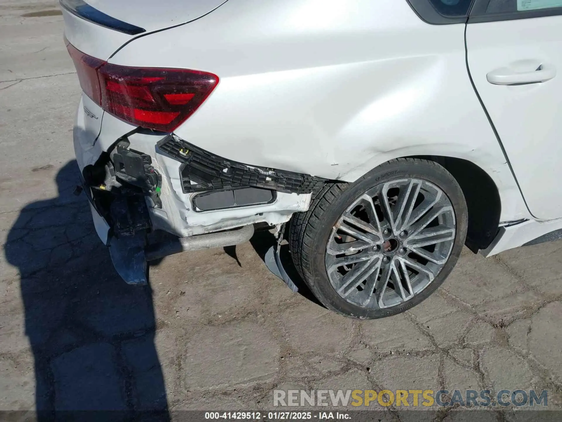 6 Photograph of a damaged car 3KPF44AC6PE680552 KIA FORTE 2023
