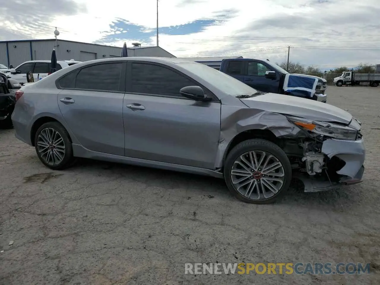 4 Photograph of a damaged car 3KPF44AC7PE556113 KIA FORTE 2023