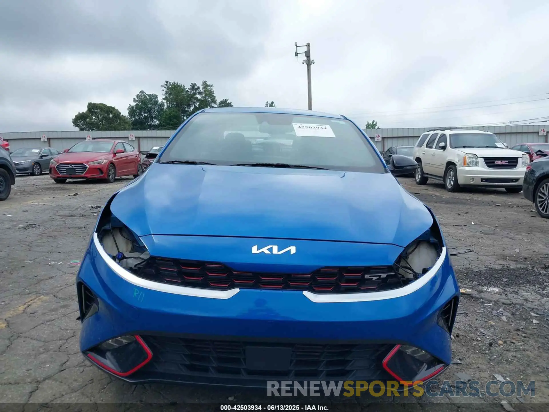 13 Photograph of a damaged car 3KPF44AC9PE561328 KIA FORTE 2023