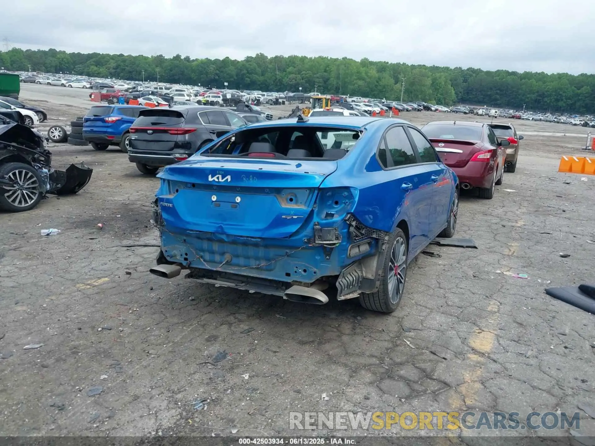 4 Photograph of a damaged car 3KPF44AC9PE561328 KIA FORTE 2023