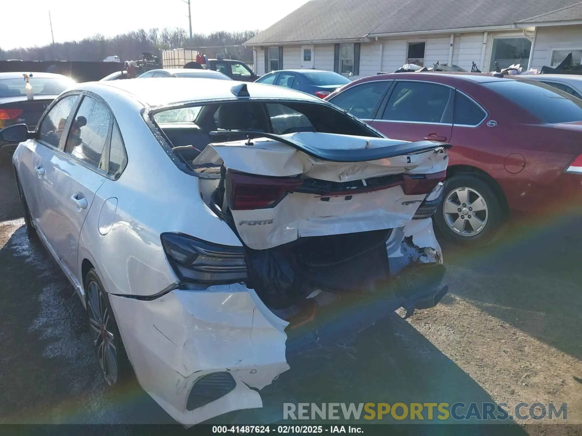 6 Photograph of a damaged car 3KPF44ACXPE644993 KIA FORTE 2023