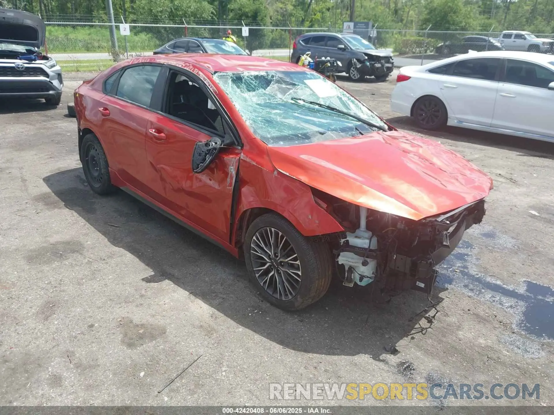 1 Photograph of a damaged car 3KPF54AD0PE533889 KIA FORTE 2023