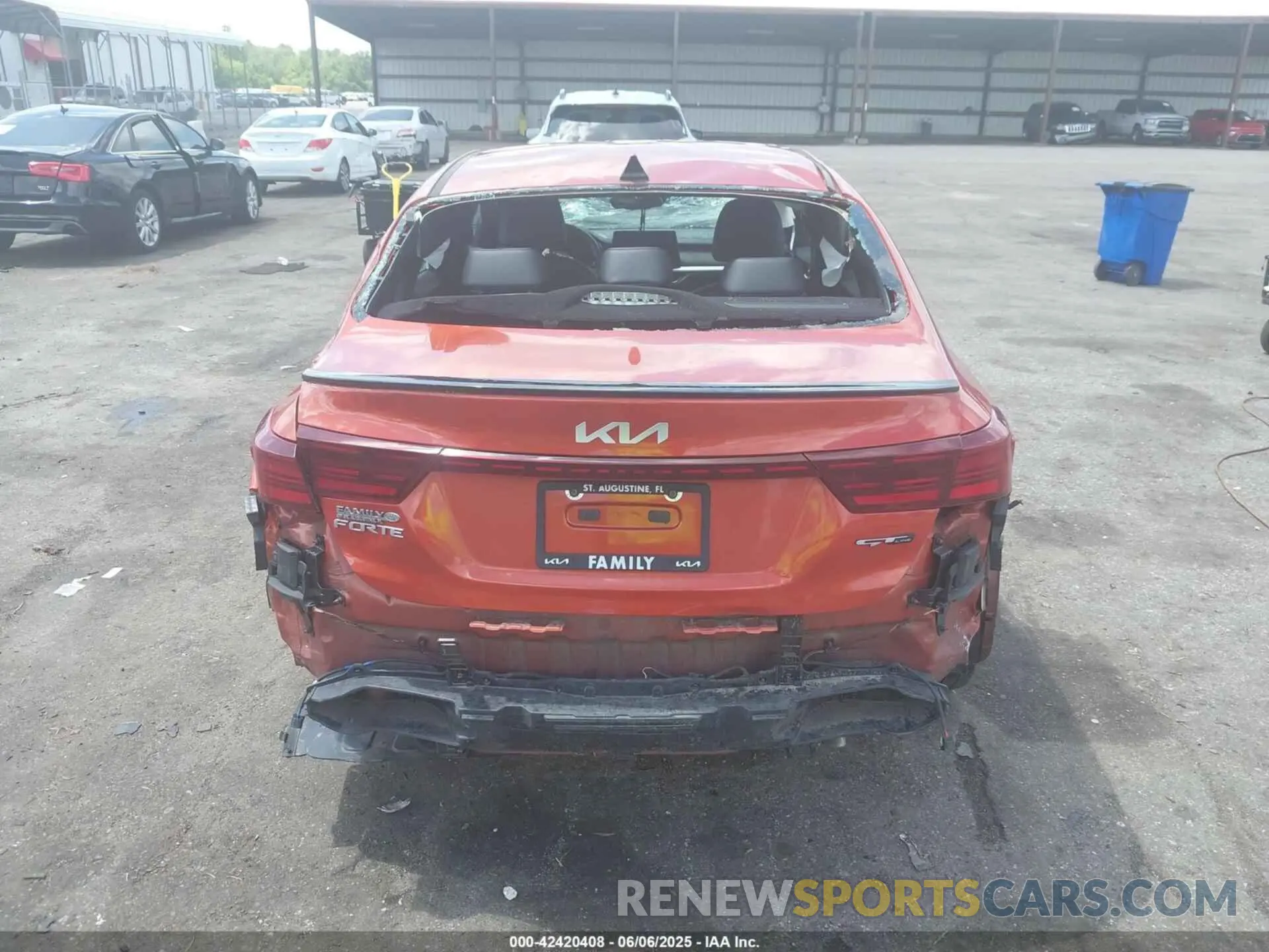 17 Photograph of a damaged car 3KPF54AD0PE533889 KIA FORTE 2023