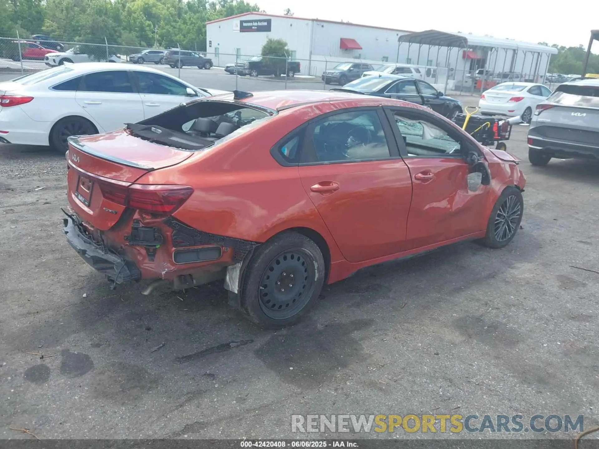 4 Photograph of a damaged car 3KPF54AD0PE533889 KIA FORTE 2023