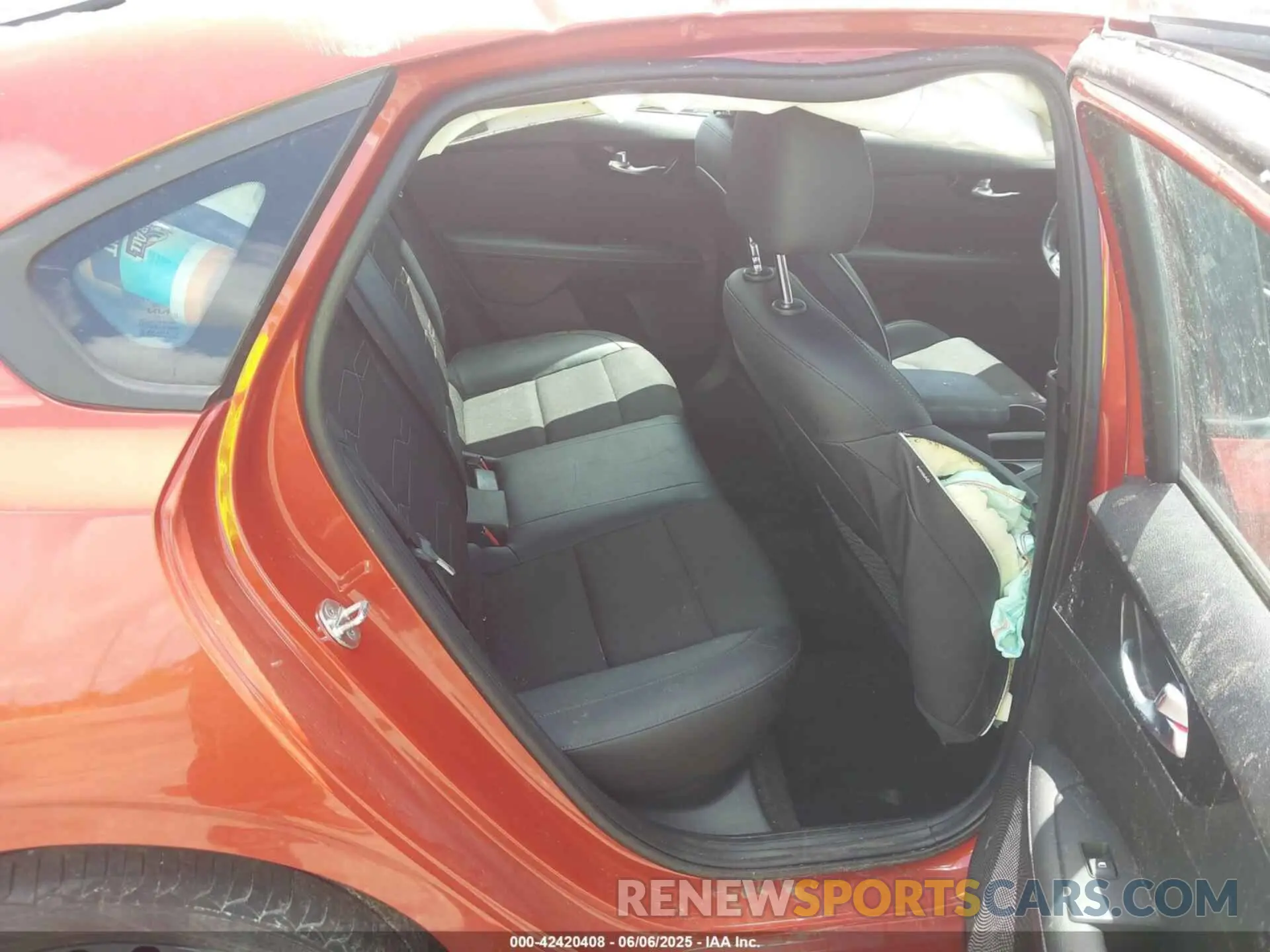 8 Photograph of a damaged car 3KPF54AD0PE533889 KIA FORTE 2023