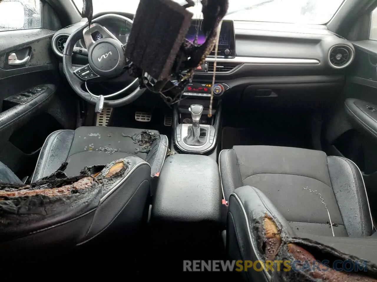8 Photograph of a damaged car 3KPF54AD0PE602824 KIA FORTE 2023