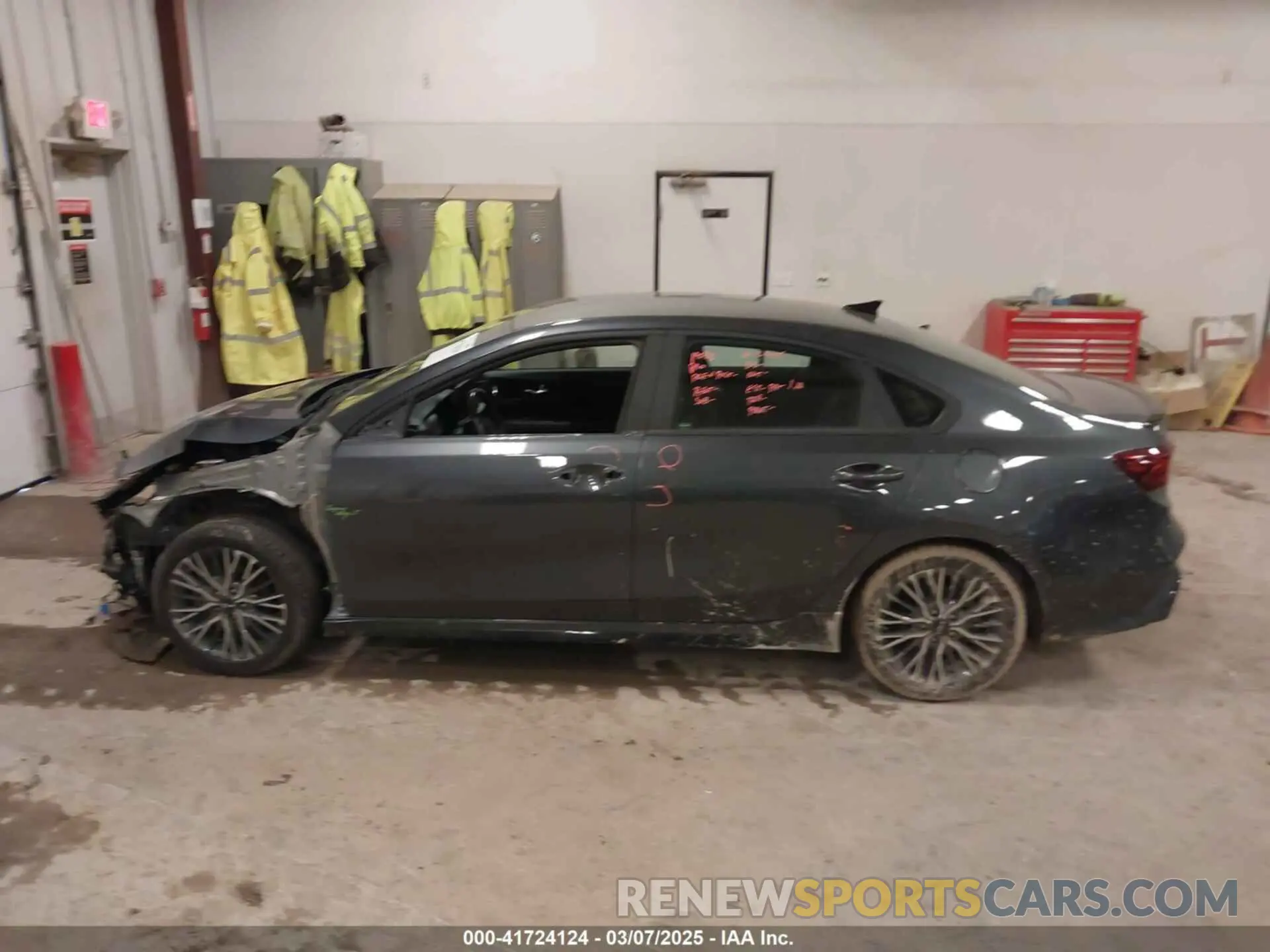 14 Photograph of a damaged car 3KPF54AD0PE614424 KIA FORTE 2023