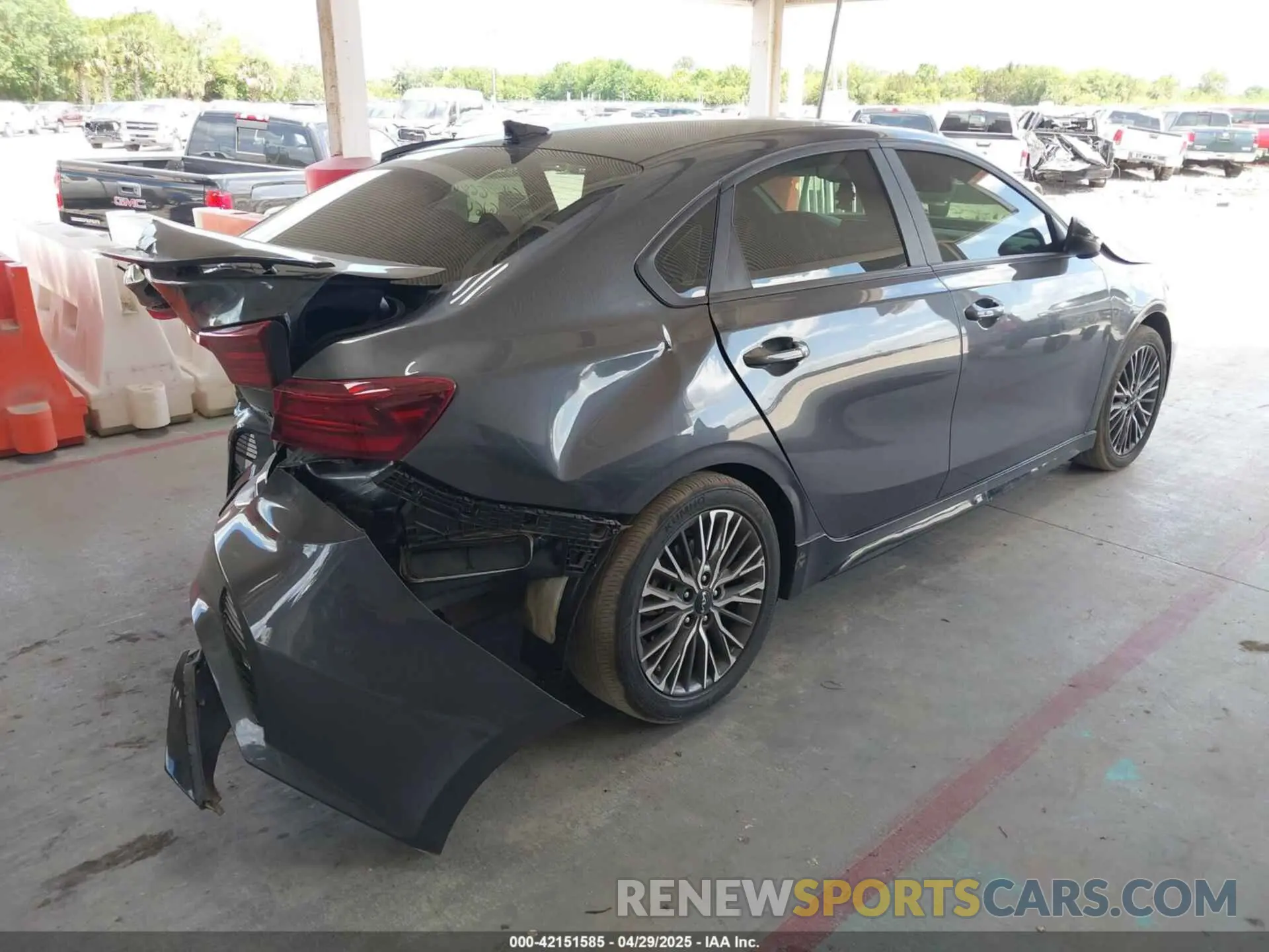 4 Photograph of a damaged car 3KPF54AD0PE616447 KIA FORTE 2023