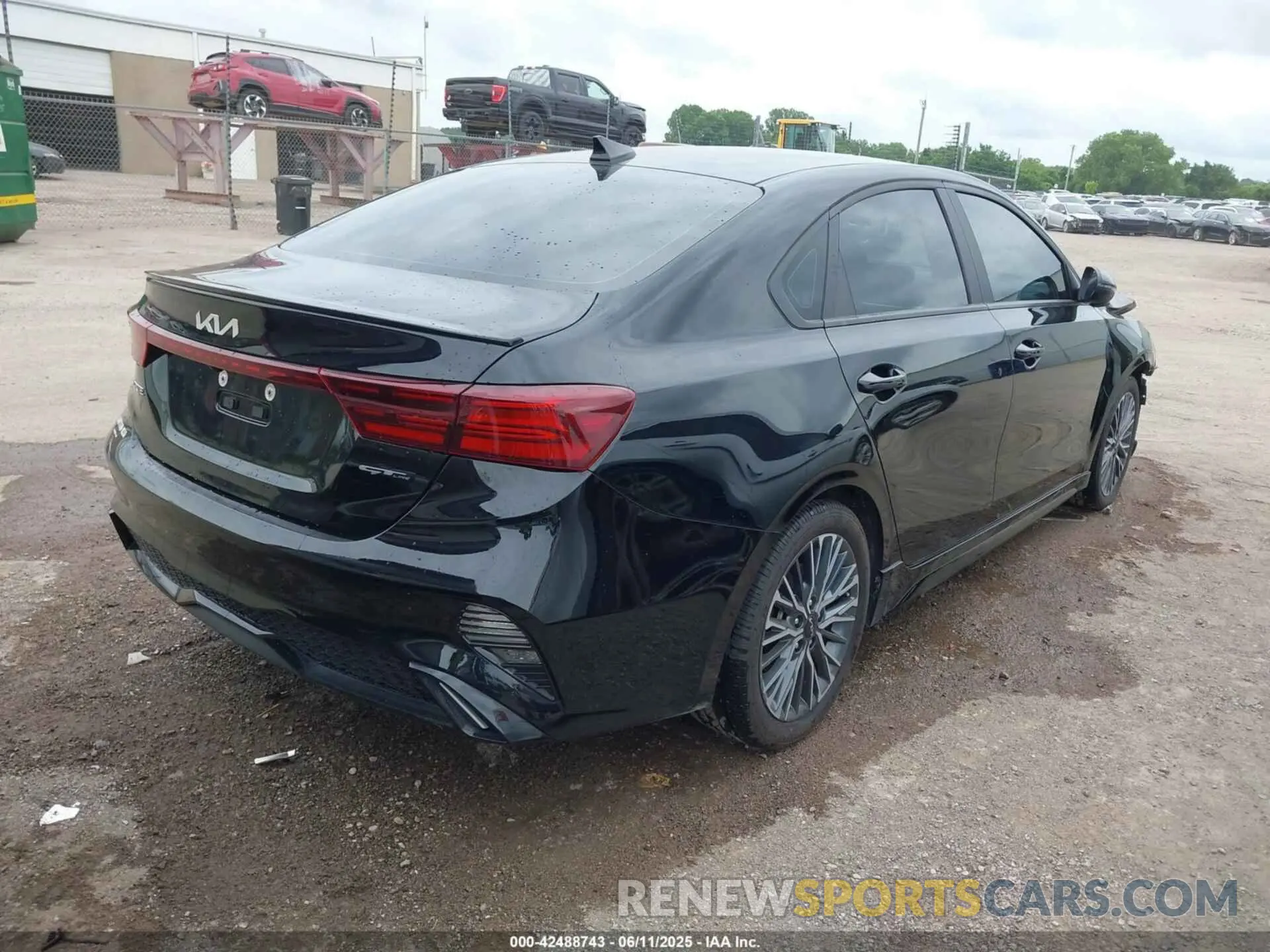 4 Photograph of a damaged car 3KPF54AD0PE633426 KIA FORTE 2023
