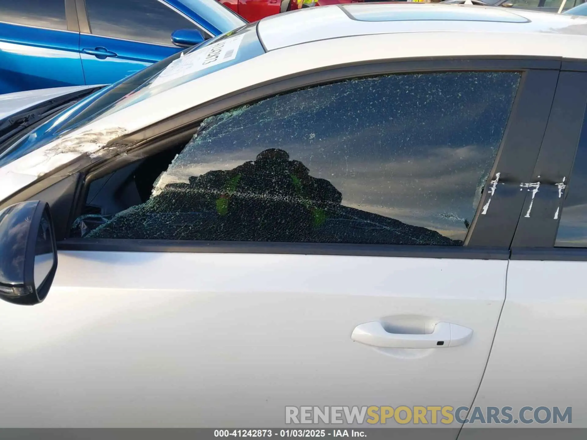 19 Photograph of a damaged car 3KPF54AD0PE673666 KIA FORTE 2023