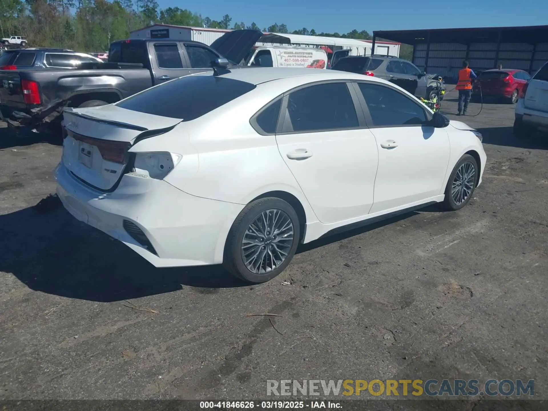 4 Photograph of a damaged car 3KPF54AD0PE673778 KIA FORTE 2023