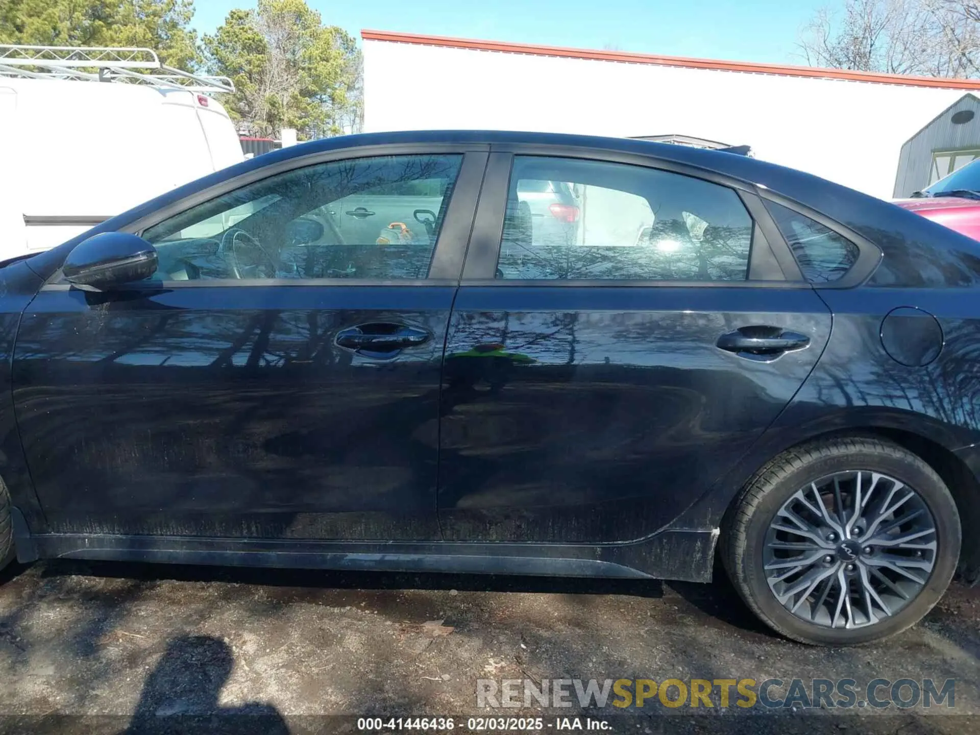 14 Photograph of a damaged car 3KPF54AD1PE529267 KIA FORTE 2023