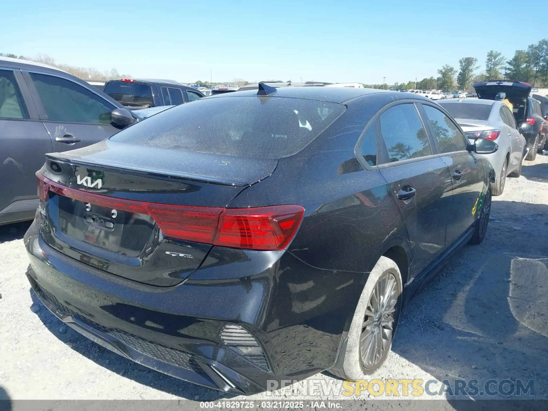 4 Photograph of a damaged car 3KPF54AD1PE559160 KIA FORTE 2023
