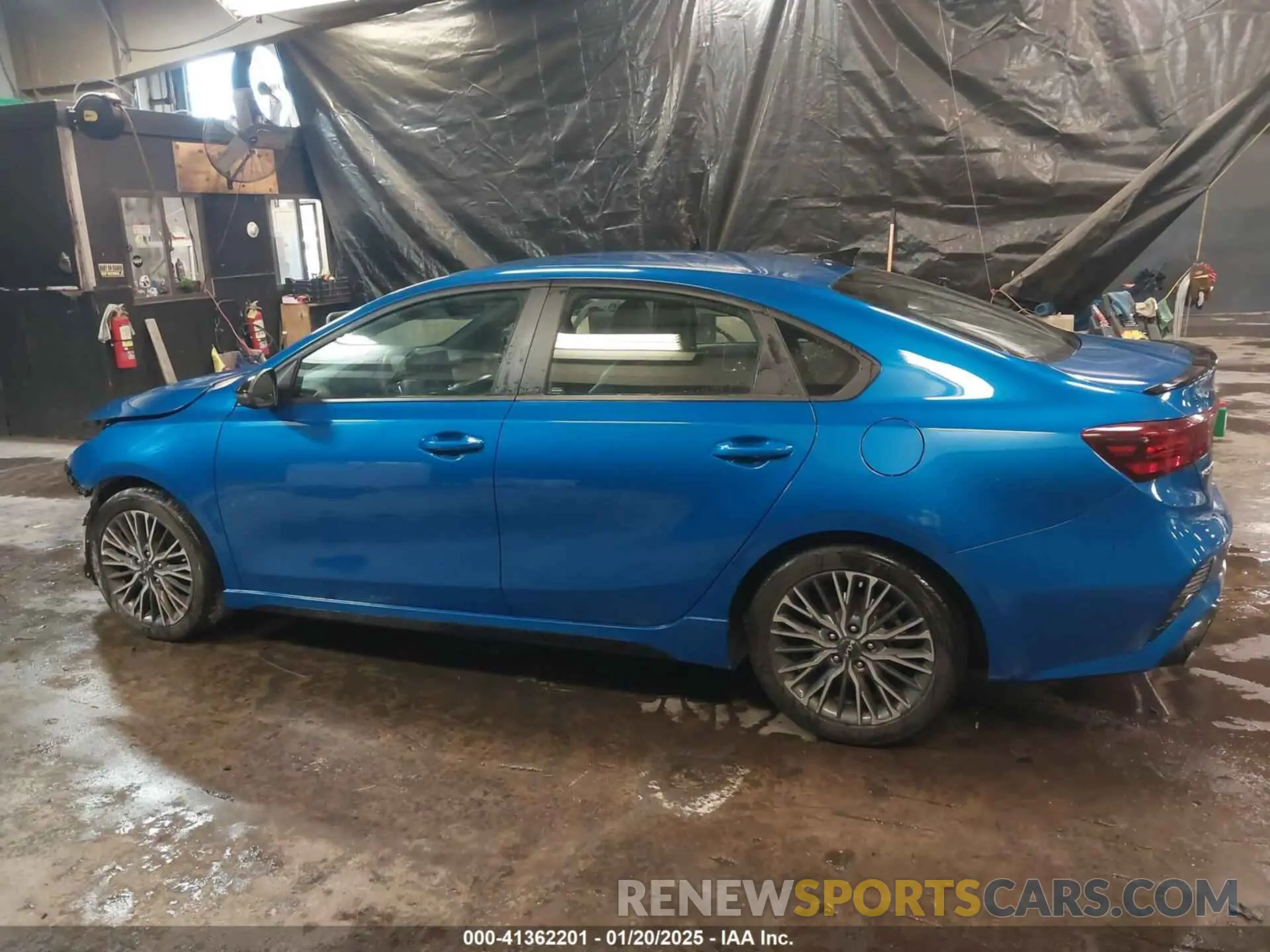 15 Photograph of a damaged car 3KPF54AD1PE568375 KIA FORTE 2023