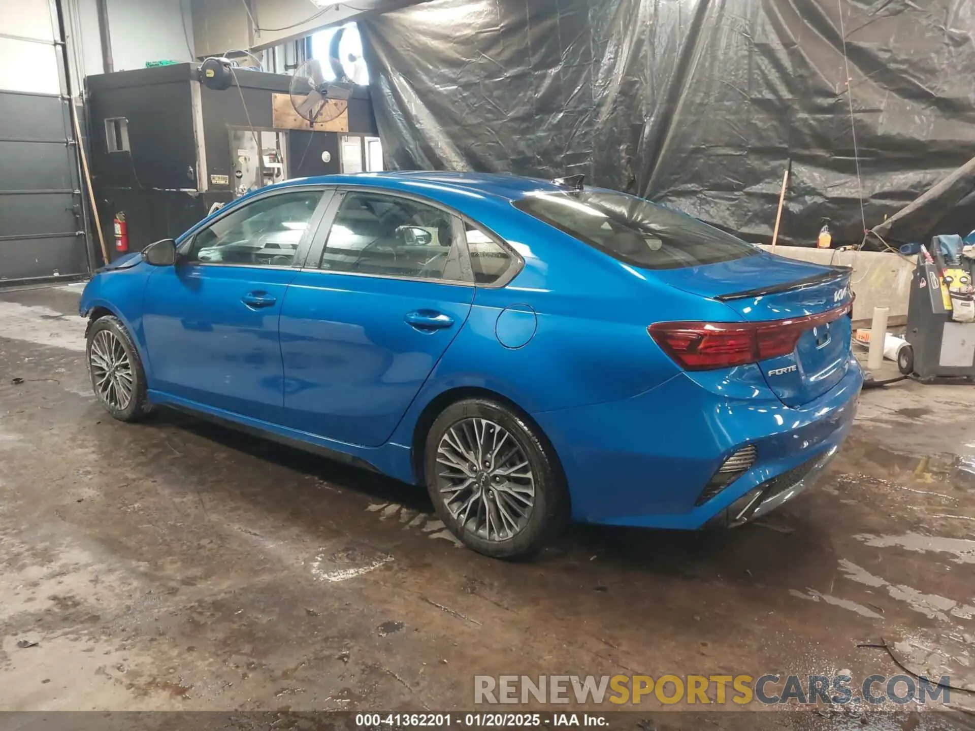3 Photograph of a damaged car 3KPF54AD1PE568375 KIA FORTE 2023