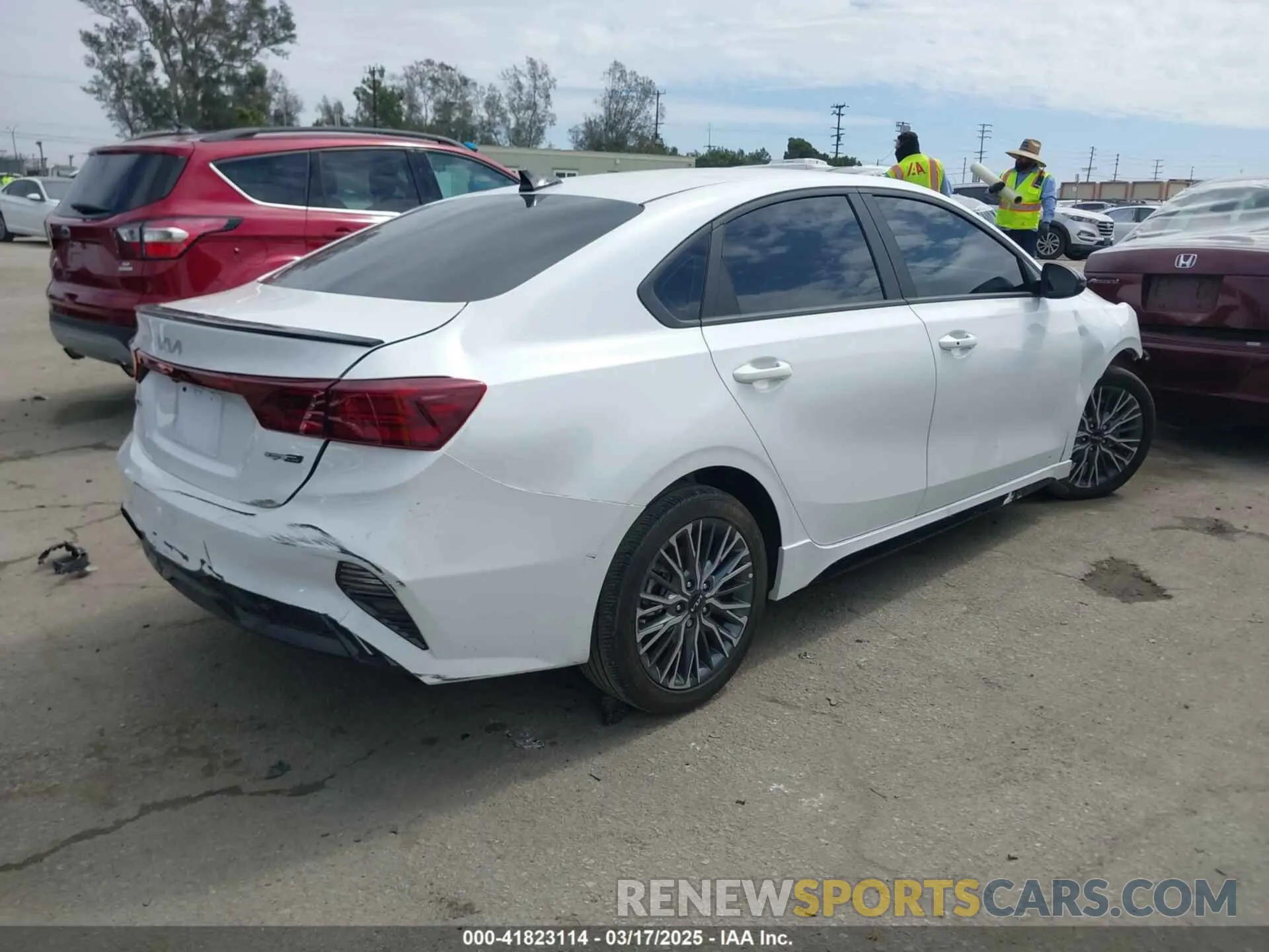4 Photograph of a damaged car 3KPF54AD1PE615744 KIA FORTE 2023
