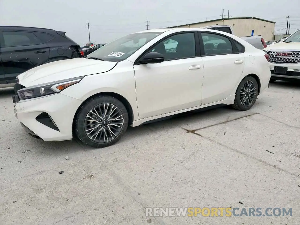 1 Photograph of a damaged car 3KPF54AD1PE633919 KIA FORTE 2023