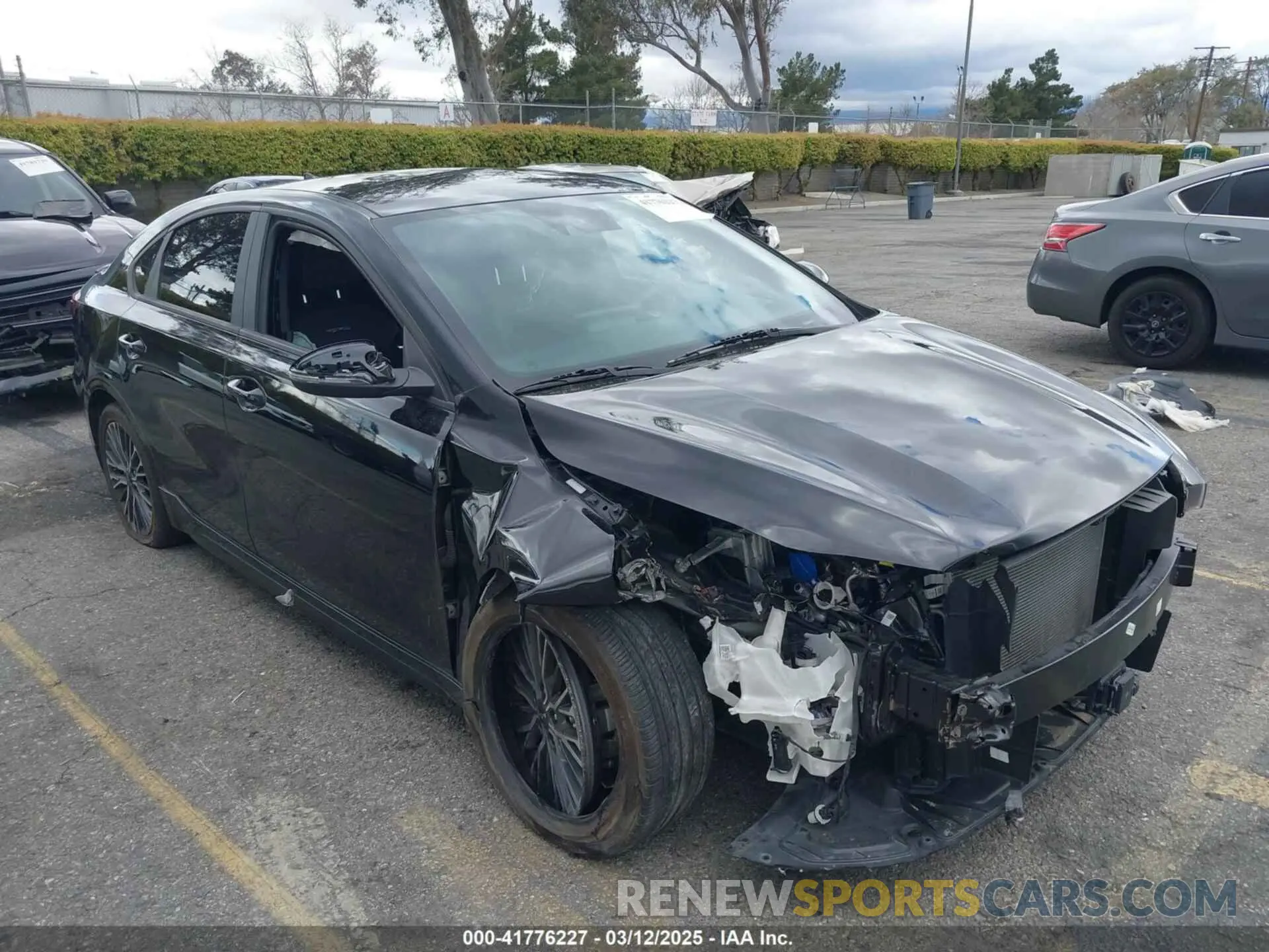 1 Photograph of a damaged car 3KPF54AD1PE652633 KIA FORTE 2023