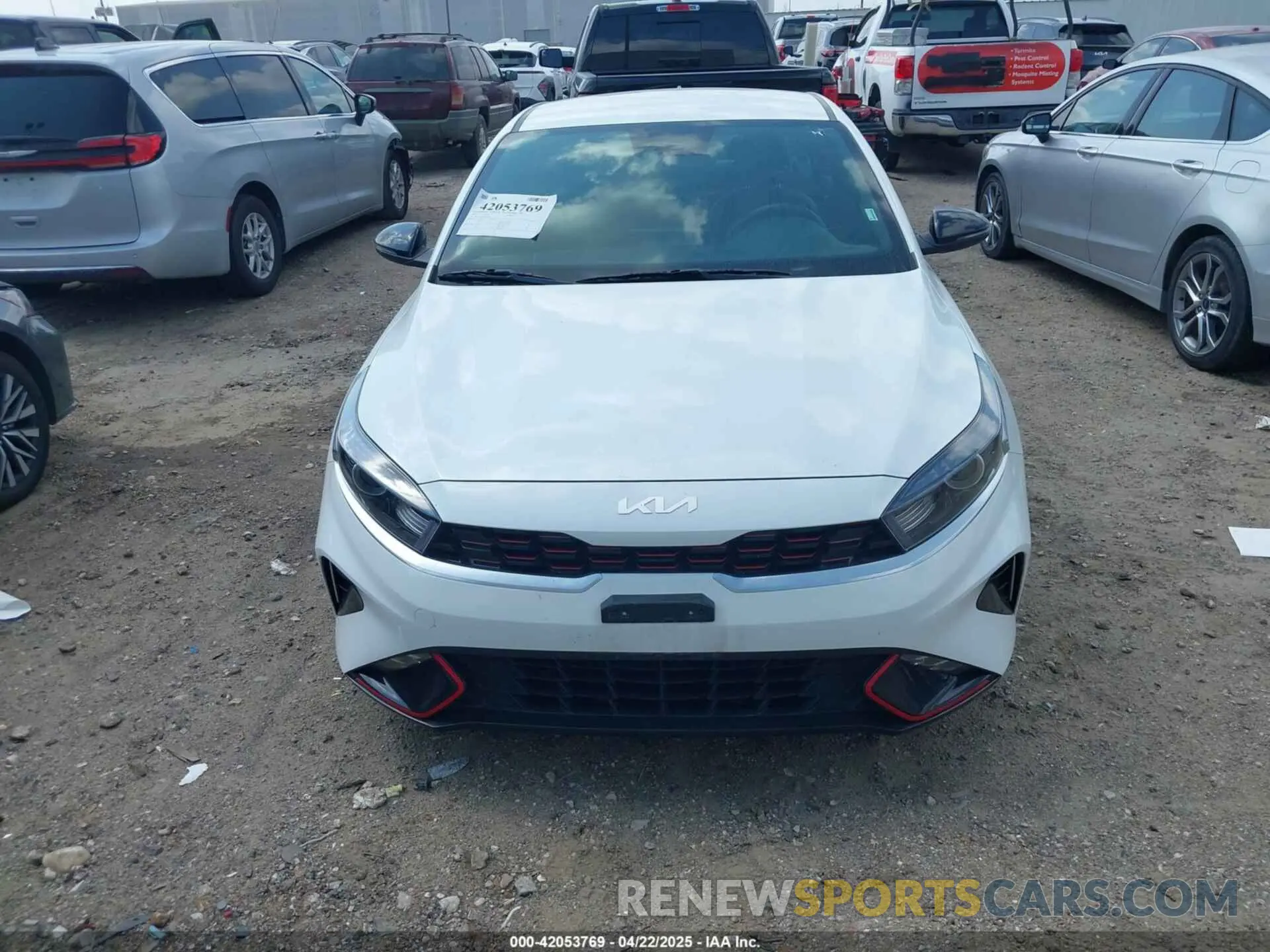13 Photograph of a damaged car 3KPF54AD1PE676804 KIA FORTE 2023