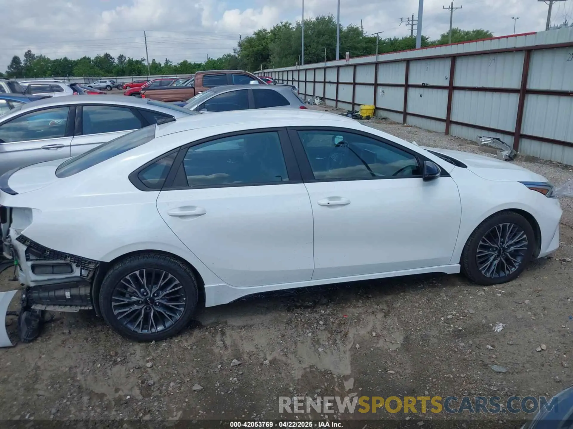 14 Photograph of a damaged car 3KPF54AD1PE676804 KIA FORTE 2023