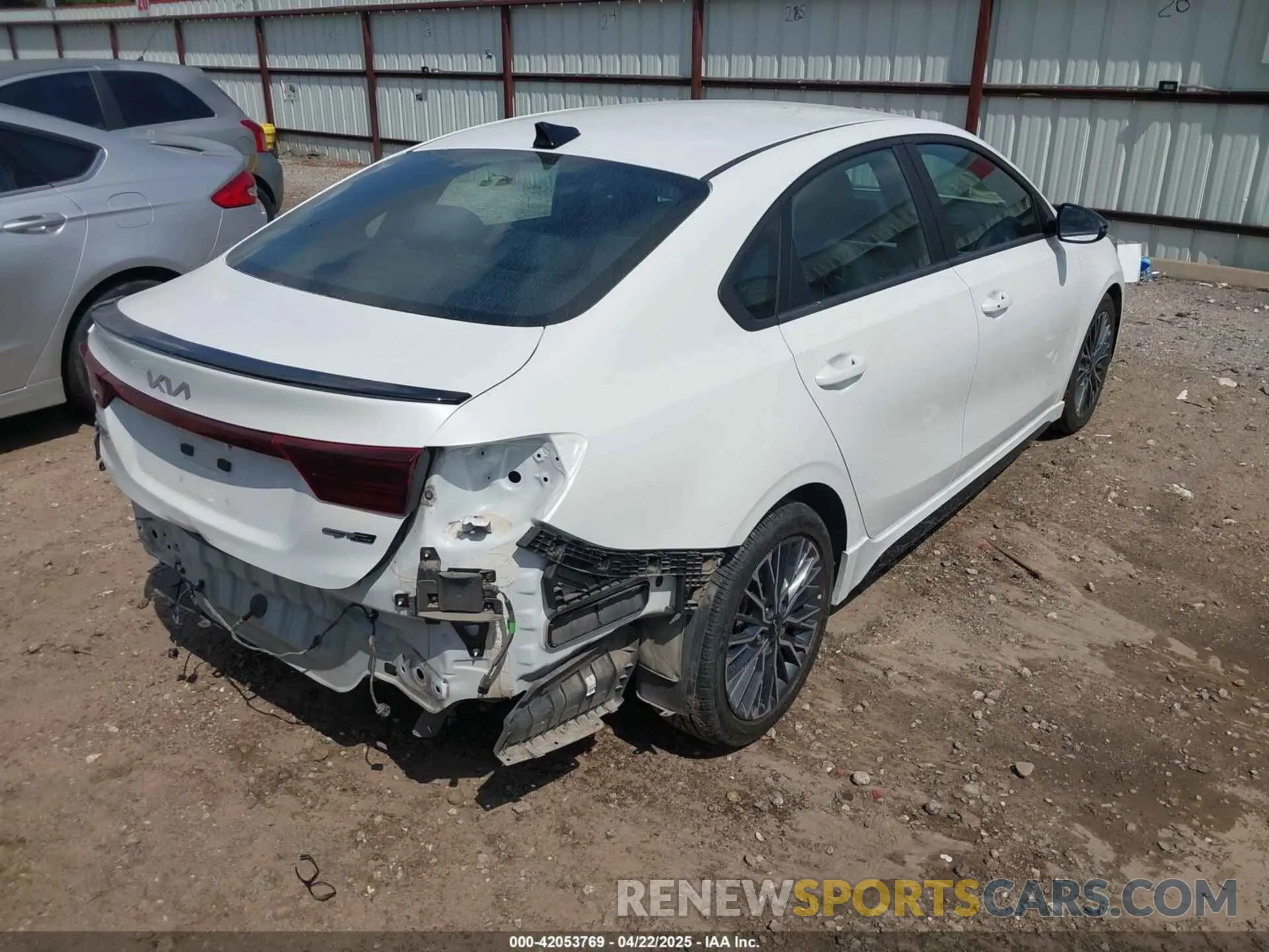 4 Photograph of a damaged car 3KPF54AD1PE676804 KIA FORTE 2023