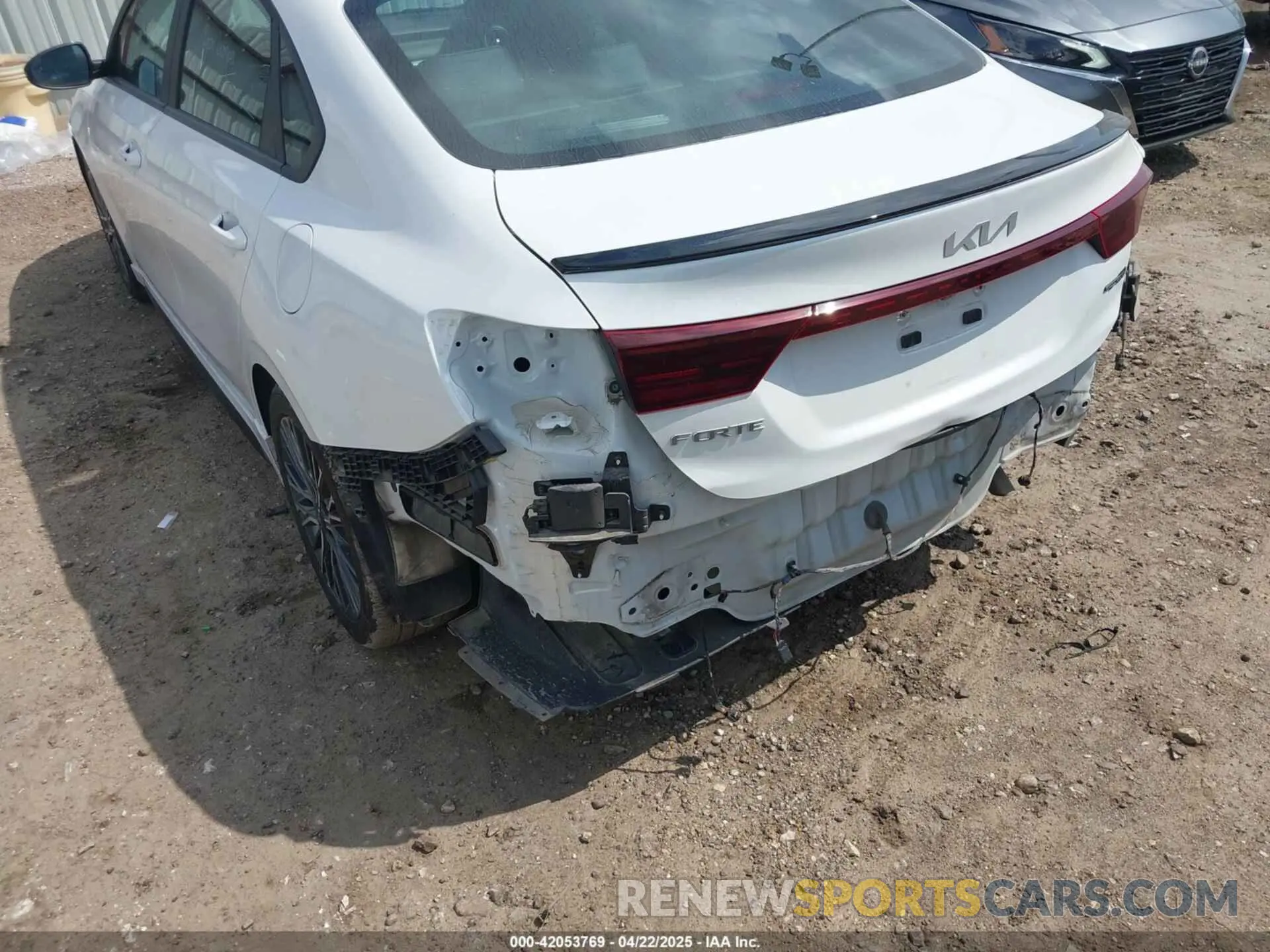 6 Photograph of a damaged car 3KPF54AD1PE676804 KIA FORTE 2023