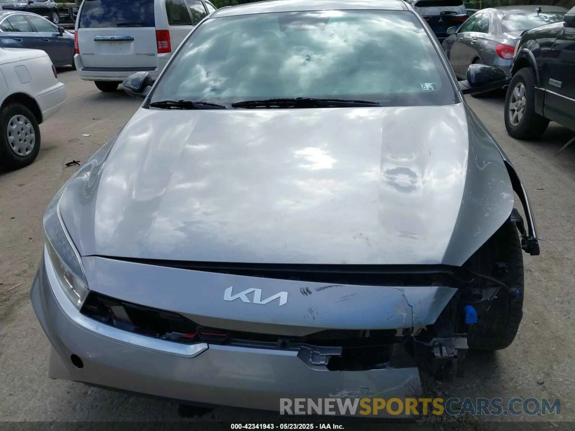 13 Photograph of a damaged car 3KPF54AD2PE539659 KIA FORTE 2023