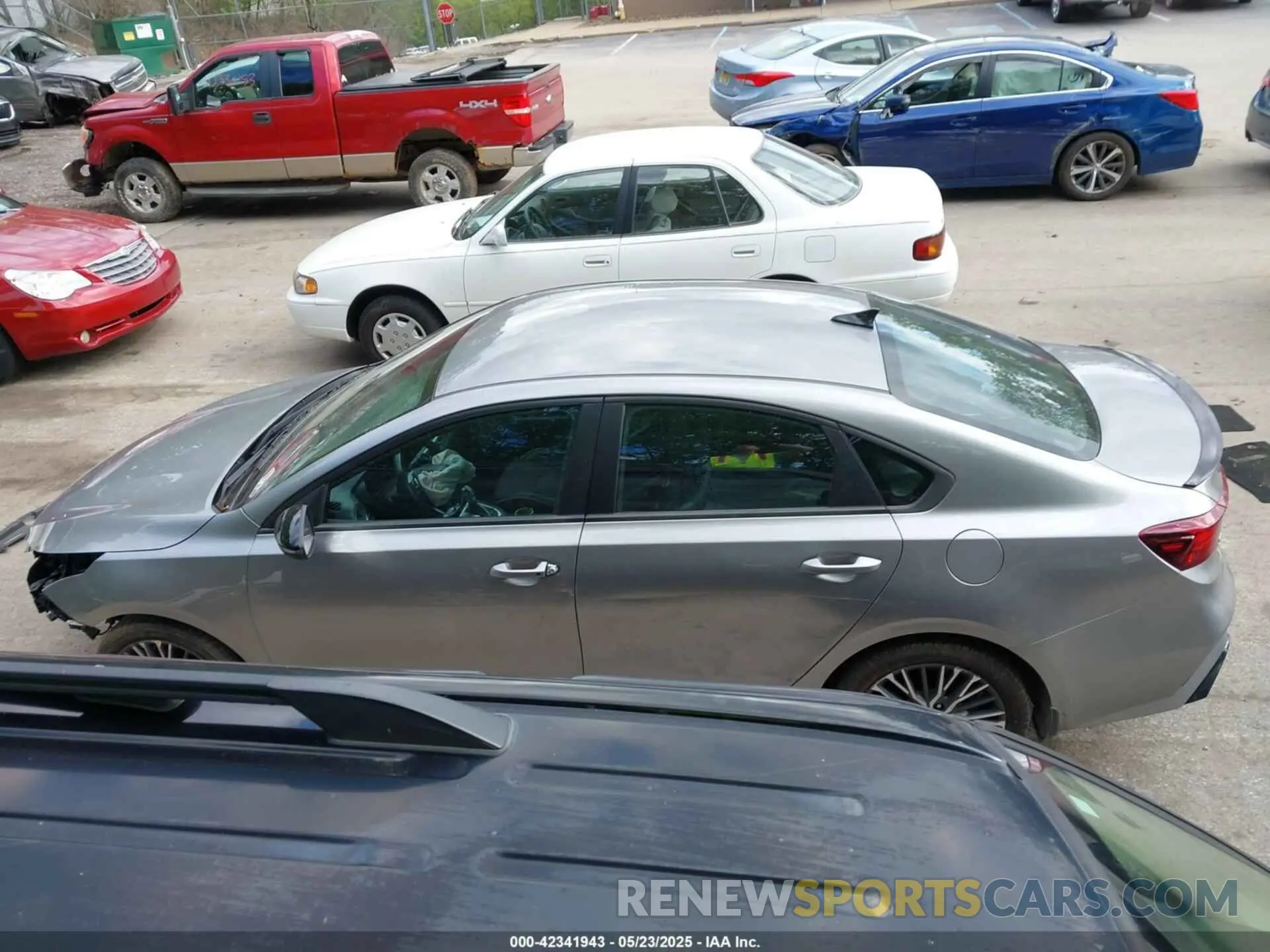 15 Photograph of a damaged car 3KPF54AD2PE539659 KIA FORTE 2023