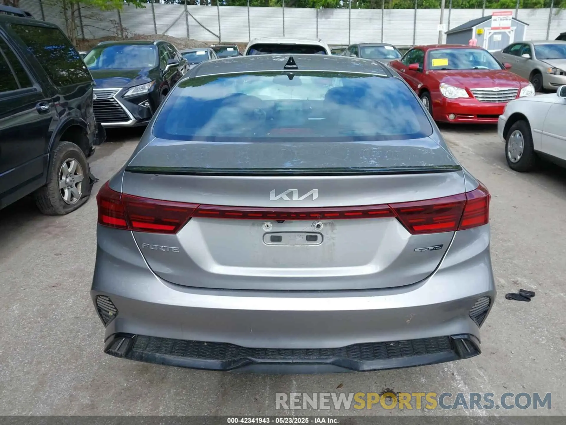 17 Photograph of a damaged car 3KPF54AD2PE539659 KIA FORTE 2023