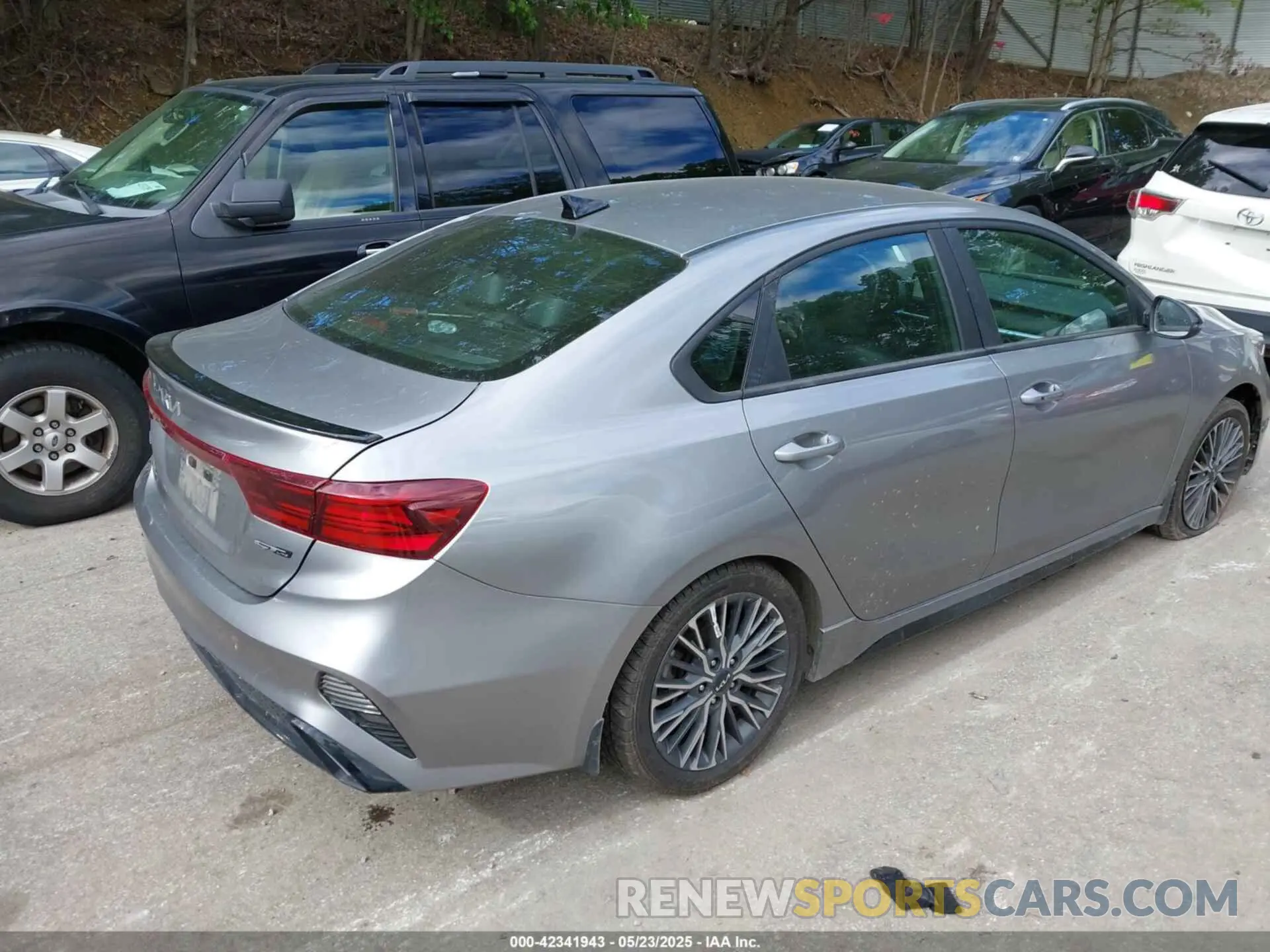 4 Photograph of a damaged car 3KPF54AD2PE539659 KIA FORTE 2023