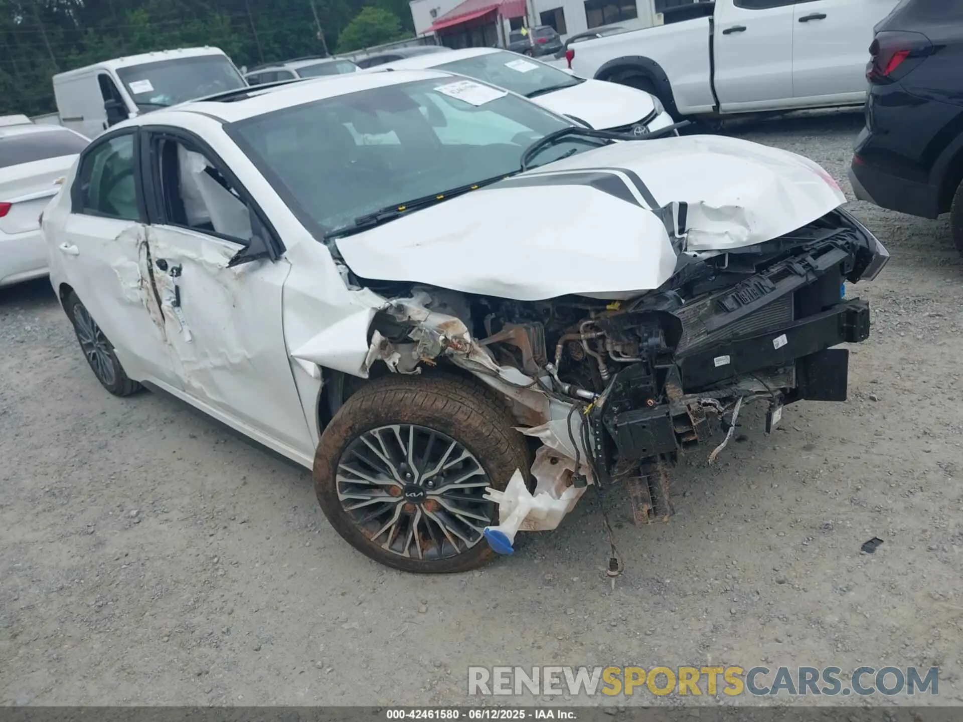 1 Photograph of a damaged car 3KPF54AD2PE583712 KIA FORTE 2023