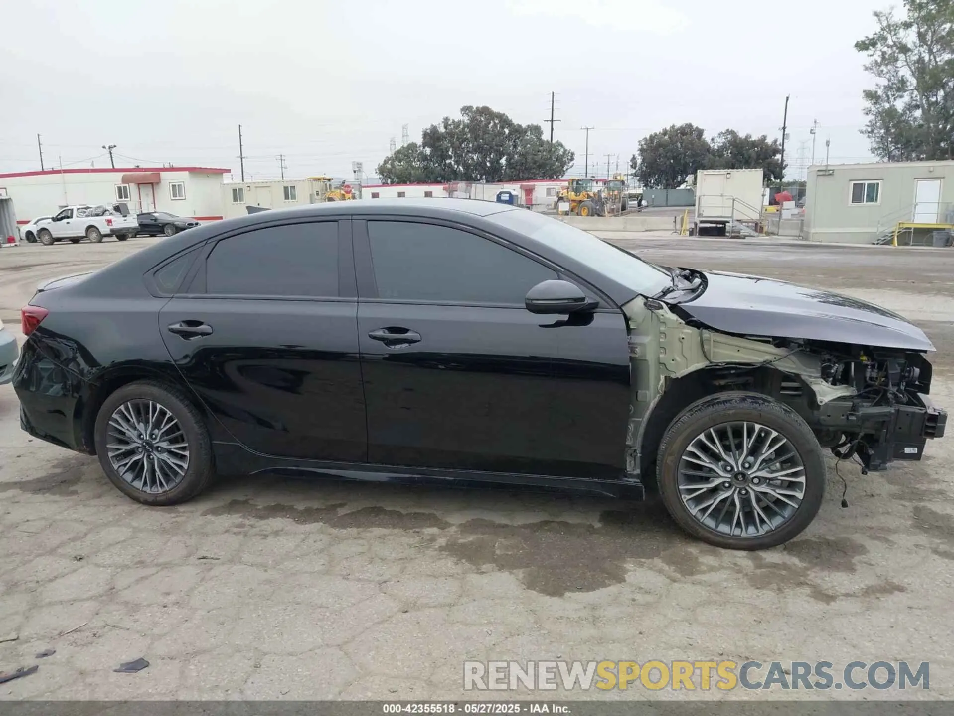 14 Photograph of a damaged car 3KPF54AD2PE590062 KIA FORTE 2023