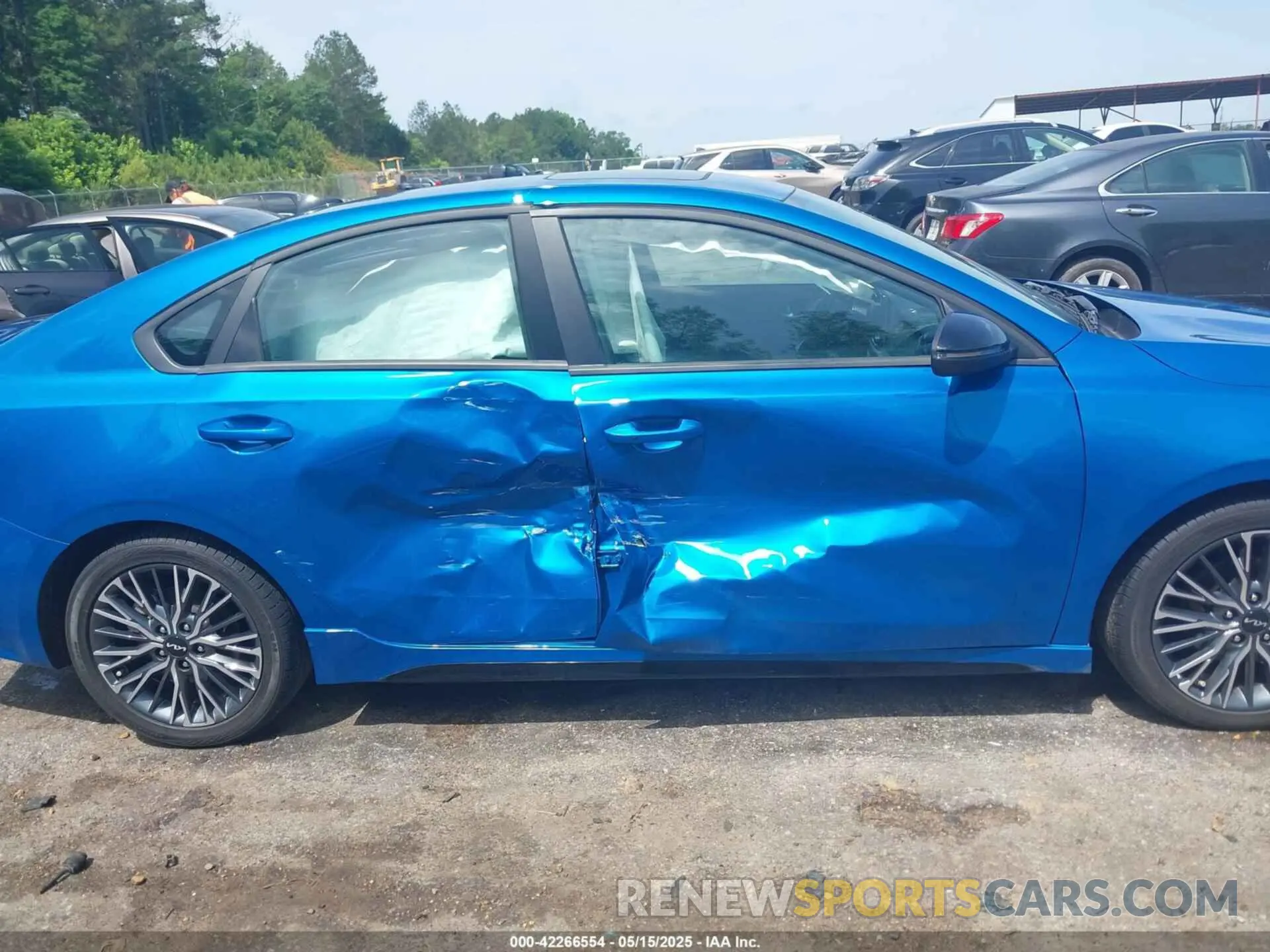 13 Photograph of a damaged car 3KPF54AD2PE605076 KIA FORTE 2023