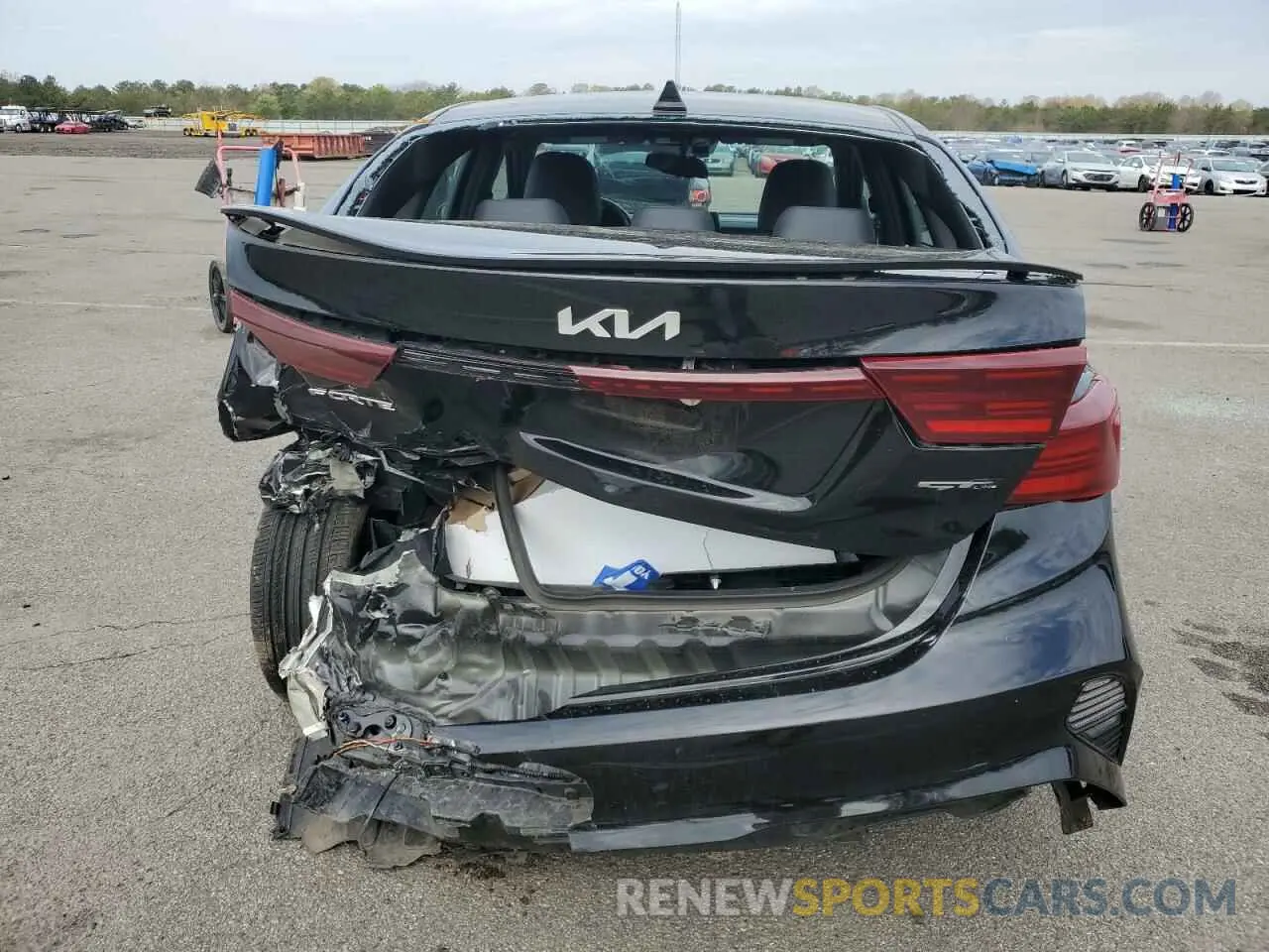 6 Photograph of a damaged car 3KPF54AD3PE520800 KIA FORTE 2023