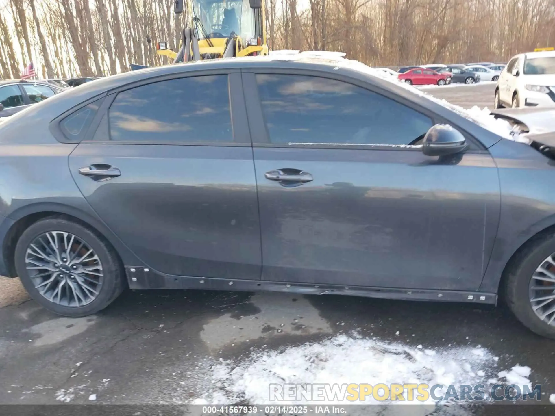 14 Photograph of a damaged car 3KPF54AD3PE520859 KIA FORTE 2023