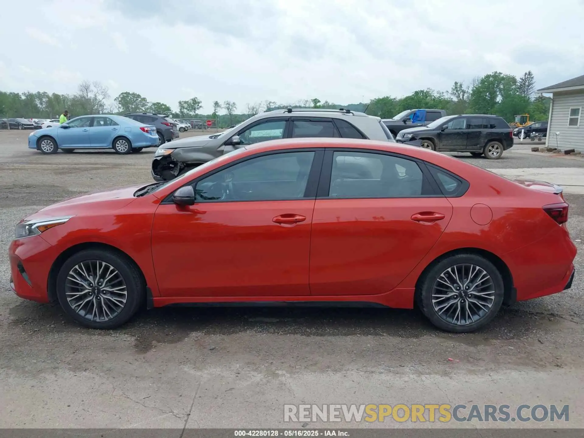 14 Photograph of a damaged car 3KPF54AD3PE629435 KIA FORTE 2023