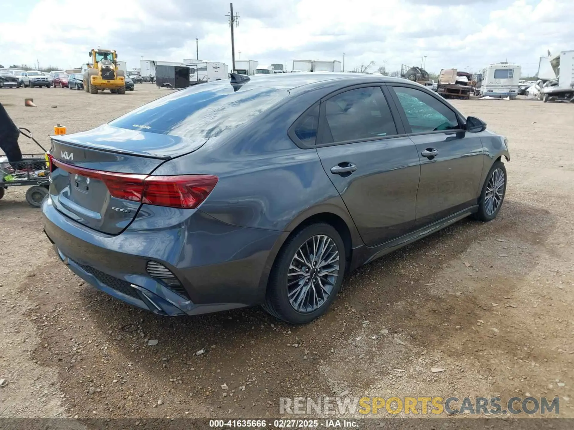 4 Photograph of a damaged car 3KPF54AD3PE634165 KIA FORTE 2023