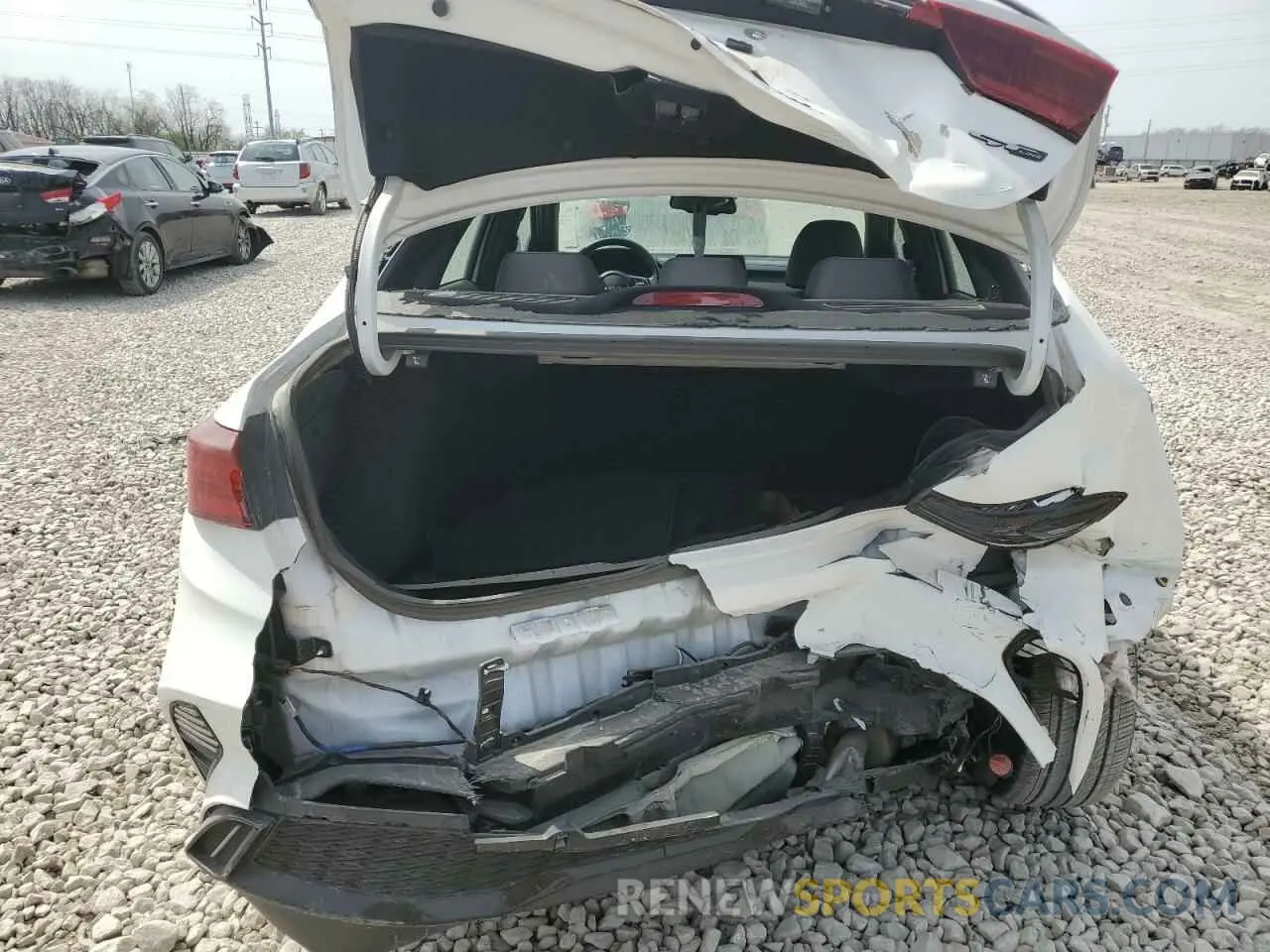 6 Photograph of a damaged car 3KPF54AD3PE643190 KIA FORTE 2023
