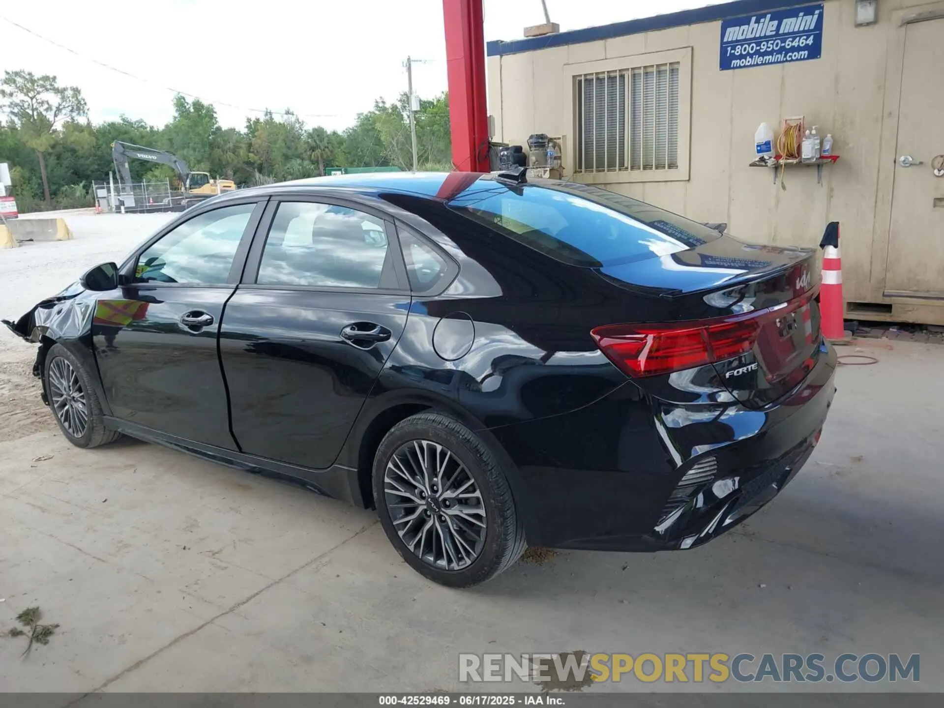 14 Photograph of a damaged car 3KPF54AD3PE648955 KIA FORTE 2023