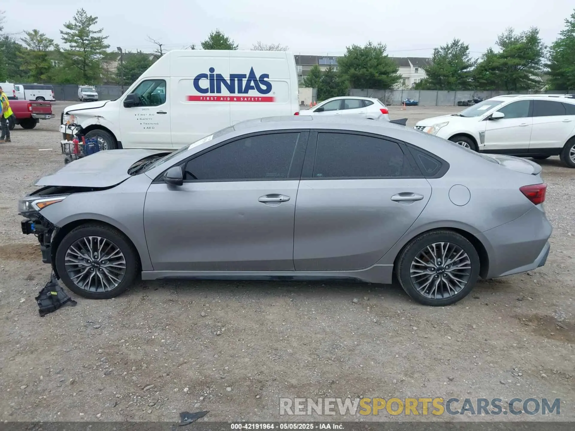 14 Photograph of a damaged car 3KPF54AD3PE684578 KIA FORTE 2023